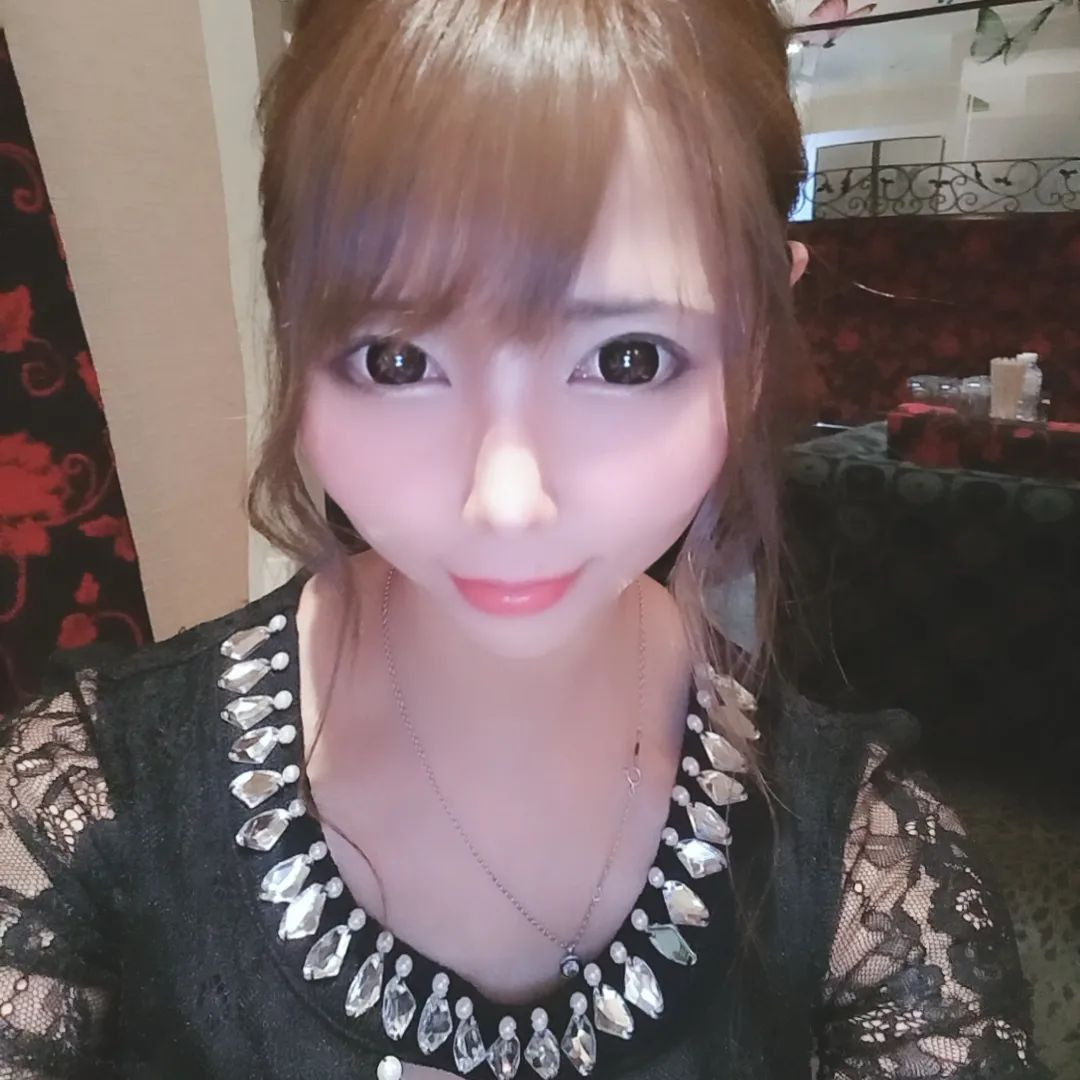 ８月最終日‼️

#ヘレナ　#響きグループ　#水妃由羅
#札幌　#すすきの　#北海道　#ニュークラブ　
#ニュークラ嬢　#すすきのニュークラ　#ラウンジ　
#ラウンジ嬢　#キャバクラ　#キャバ嬢　#ホステス　
#美女　#夜職　#ガールズバー　#キャバドレス　
#インスタグラビア #すすきのキャバクラ