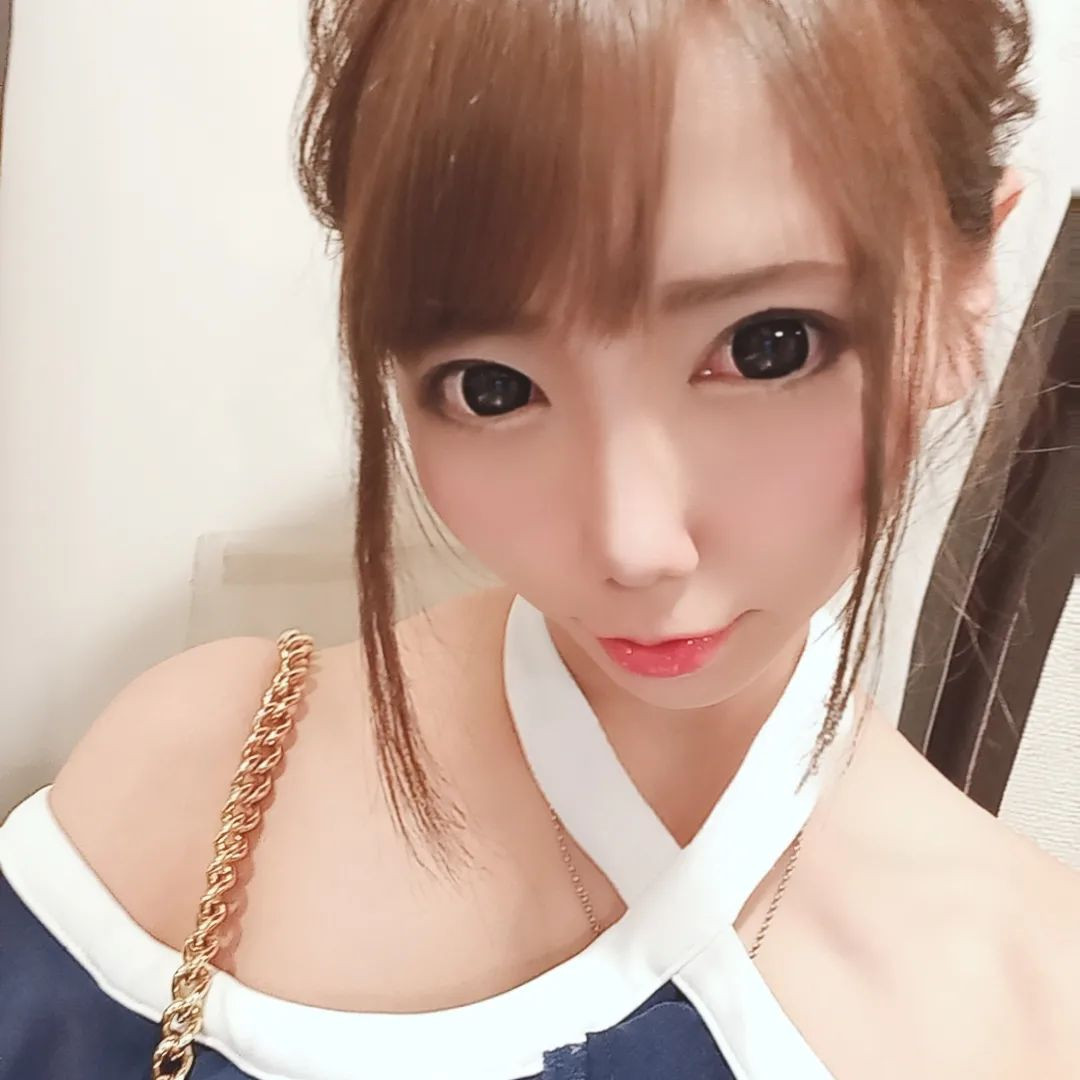 呑みますよー🌟

#ヘレナ　#響きグループ　#水妃由羅
#札幌　#すすきの　#北海道　#ニュークラブ　
#ニュークラ嬢　#すすきのニュークラ　#ラウンジ　
#ラウンジ嬢　#キャバクラ　#キャバ嬢　#ホステス　
#美女　#夜職　#ガールズバー　#キャバドレス　
#インスタグラビア #すすきのキャバクラ