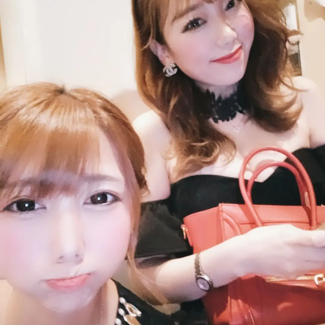 出勤しやした🌟

#ヘレナ　#響きグループ　#水妃由羅
#札幌　#すすきの　#北海道　#ニュークラブ　
#ニュークラ嬢　#すすきのニュークラ　#ラウンジ　
#ラウンジ嬢　#キャバクラ　#キャバ嬢　#ホステス　
#美女　#夜職　#ガールズバー　#キャバドレス　
#インスタグラビア #すすきのキャバクラ