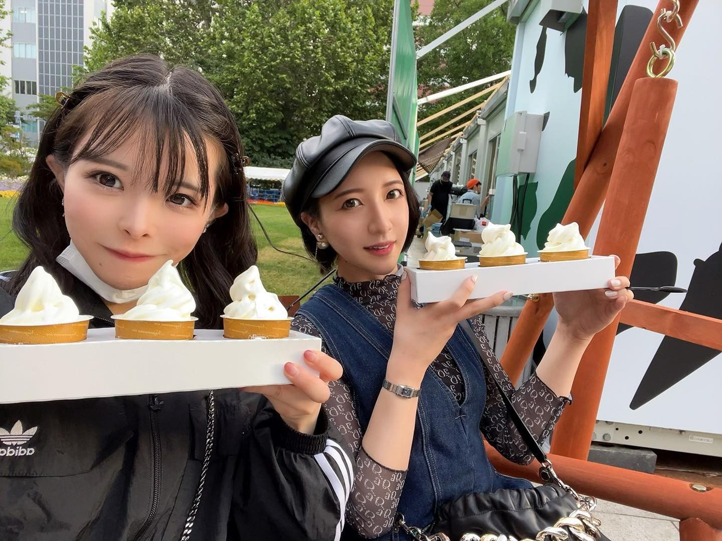 、
〆ソフトも❤️
あと何回行けるかなぁ〜
いっぱい食べたいものあるから
何回でも行きたい😂

#ヘレナ#響グループ#百瀬るあ#札幌
#すすきの#北海道#ニュークラブ　
#ニュークラ嬢#すすきのニュークラ#ラウンジ#ラウンジ嬢#キャバクラ#キャバ嬢#ホステス#美女#夜職#ガールズバー　#キャバドレス#インスタグラビア #すすきのキャバクラ#ゴルフ#ゴルフ女子#旅行#JGC#JAL#カメラ