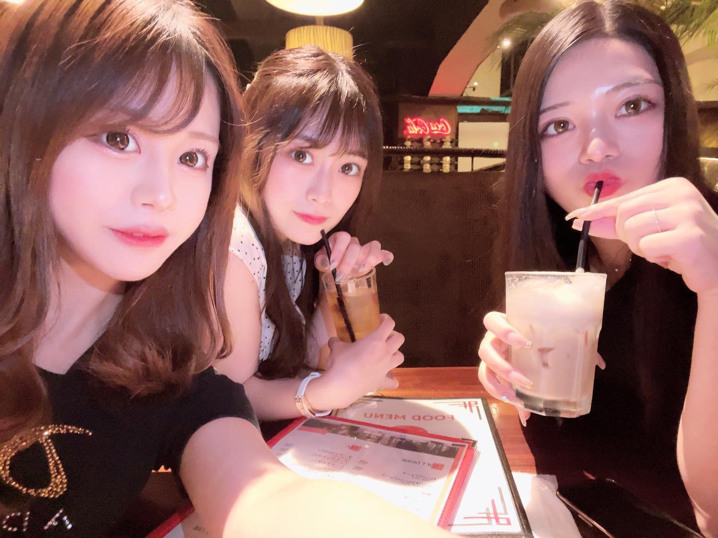 ラピュタさんこいち🏰💚

本日は撮影終わり次第、
おそらく２１時過ぎには出勤してます🤗

#北海道#札幌#すすきの#CITYGROUP#ラピュタ#LAPUTA#ニュークラ#シティーグループ#すすきのキャバ嬢#キャバ嬢#ニュークラ嬢#水商売#美容#シャンパン#歌舞伎町#六本木#銀座#ホスト#バー#中洲#ミナミ#ドレス#ヘアメ#すすきのグルメ#呑み#ポケパラ#札幌観光#instagood#likeforlike#きゃばきゃば