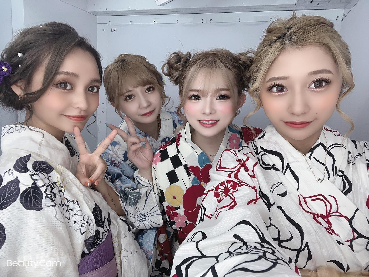 ・
・
浴衣女子
・

#ニュークラ #ニュークラ嬢 #ニュークラブ 
#キャバ嬢 #キャバクラ #ラウンジ 
#飲み屋 #水商売 #美容 #美女 #美人 
#可愛い子 #綺麗な女性 #かわいい女の子 
#北海道 #札幌 #サッポロ #すすきの 
#札幌観光 #札幌旅行 #札幌グルメ 
#浴衣 #浴衣女子 #浴衣プリ #浴衣美人 
#ぷりんと倶楽部 #プリクラ 
#likeforlike #like4likes #like4follow