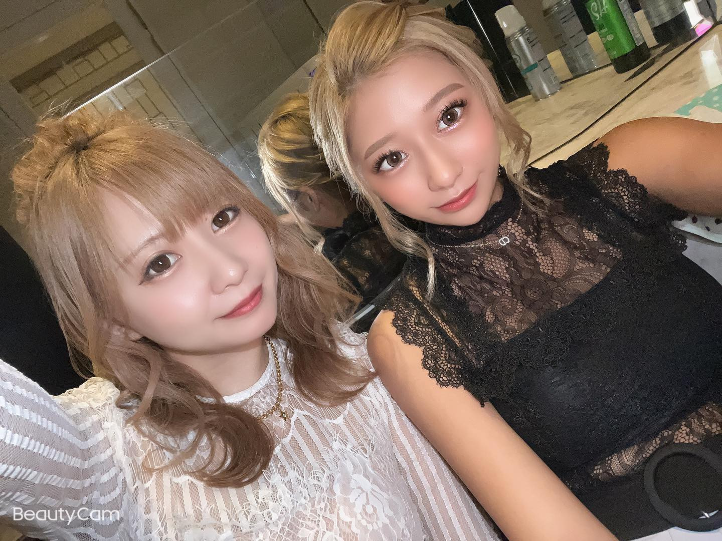 ・
・
ヴェリアで働けて良かったなあって日々思う
・
#ニュークラ #ニュークラ嬢 #ニュークラブ 
#キャバ嬢 #キャバクラ #ラウンジ 
#飲み屋 #水商売 #美容 #美女 #美人 
#可愛い子 #綺麗な女性 #かわいい女の子 
#北海道 #札幌 #サッポロ #すすきの #ススキノ 
#札幌観光 #札幌旅行 #札幌グルメ #すすきのグルメ 
#likeforlike #like4likes #like4follow