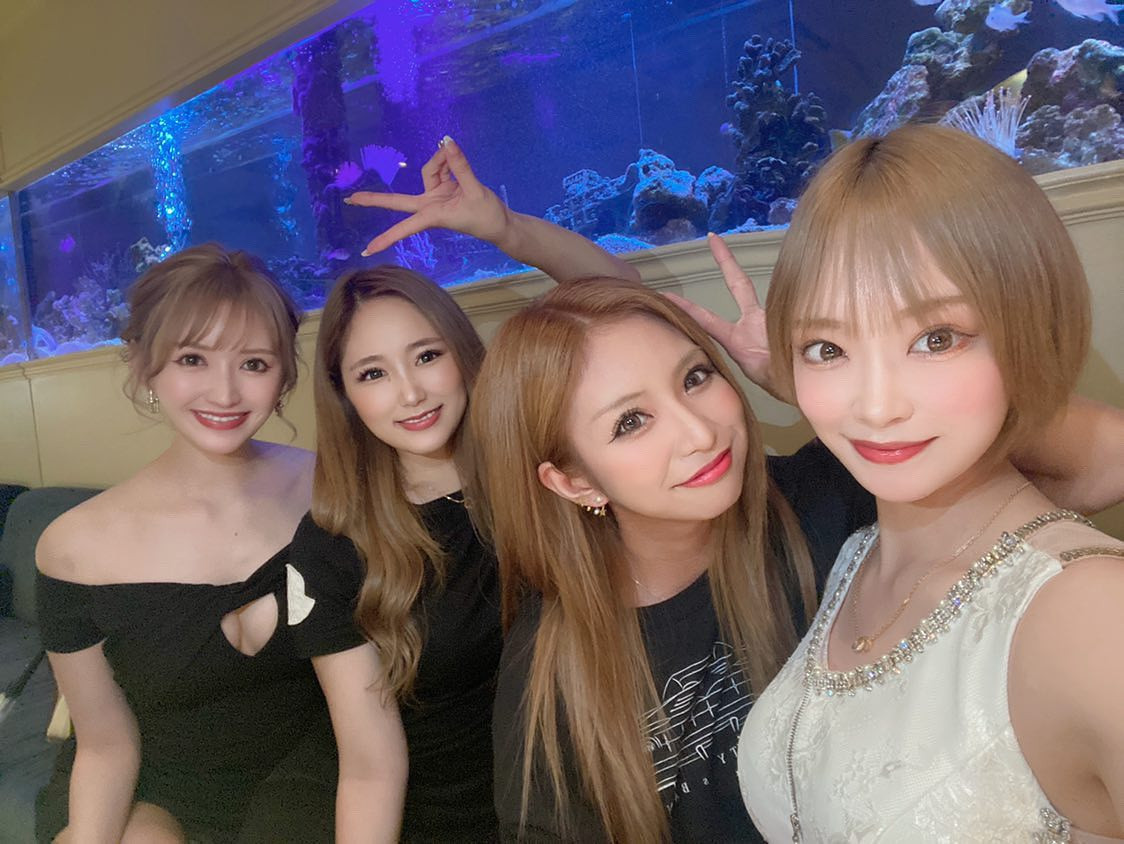 桃李🍑×oceansky🐬

のあ、うみちゃんありがとう❤️

#エリアジー#オレンジテラス#オーシャンスカイ#モナクラス#キャバクラ#ニュークラブ#ニュークラ#ホステス#キャバ嬢#すすきの#札幌#歌舞伎町#国分町#フォロミー#フォロー#フォロワー#いいね#可愛い#かわいい#followme#likeforlikes#instagood#instalike#follow#f4f