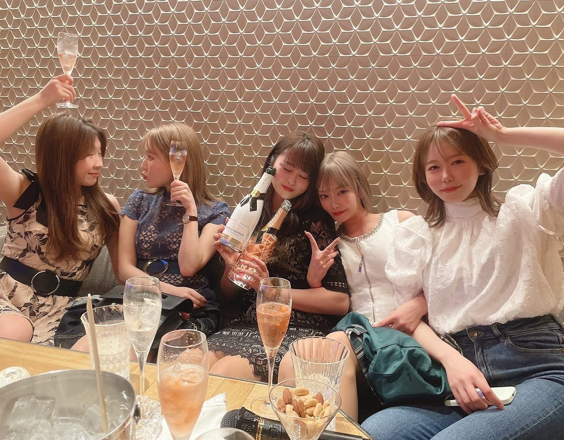 女子会inオレンジテラス👩🏼‍❤️‍👩🏼🍊

#エリアジー#オレンジテラス#オーシャンスカイ#モナクラス#キャバクラ#ニュークラブ#ニュークラ#ホステス#キャバ嬢#すすきの#札幌#歌舞伎町#国分町#フォロミー#フォロー#フォロワー#いいね#可愛い#かわいい#followme#likeforlikes#instagood#instalike#follow#f4f