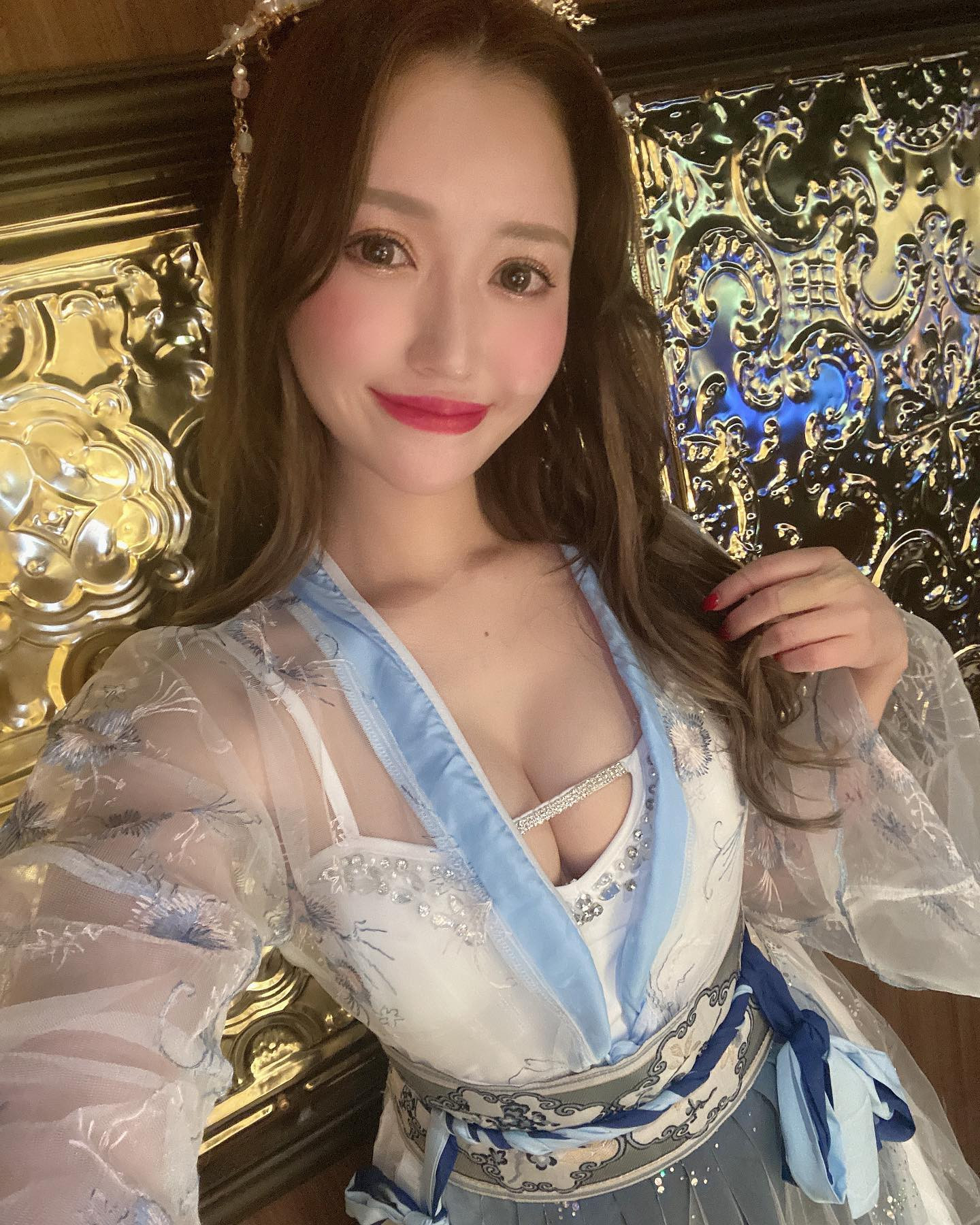 漢服🫶🫶

#エリアジー#オレンジテラス#オーシャンスカイ#モナクラス#キャバクラ#ニュークラブ#ニュークラ#ホステス#キャバ嬢#すすきの#札幌#歌舞伎町#国分町#フォロミー#フォロー#フォロワー#いいね#可愛い#かわいい#followme#likeforlikes#instagood#instalike#follow#f4f#コスプレ