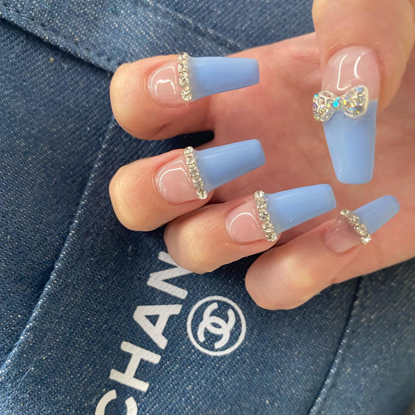 .
.
New 🐬💎
.
夏 🫶 おかわ 🧏‍♀️
.
.
.
.
#newnail #newnails #newnailday #newnails💅 #newnailart #nail #nails #nailart #naildesign #naildesigns #nailsalons #ネイル #ネイルデザイン #ジェルネイル #トレンドネイル #シンプルネイル #水色ネイル #夏ネイル #スカルプネイル #ネイルアート #渋谷ネイルサロン #渋谷ネイル #東京ネイルサロン #🐬 #💎 #💅