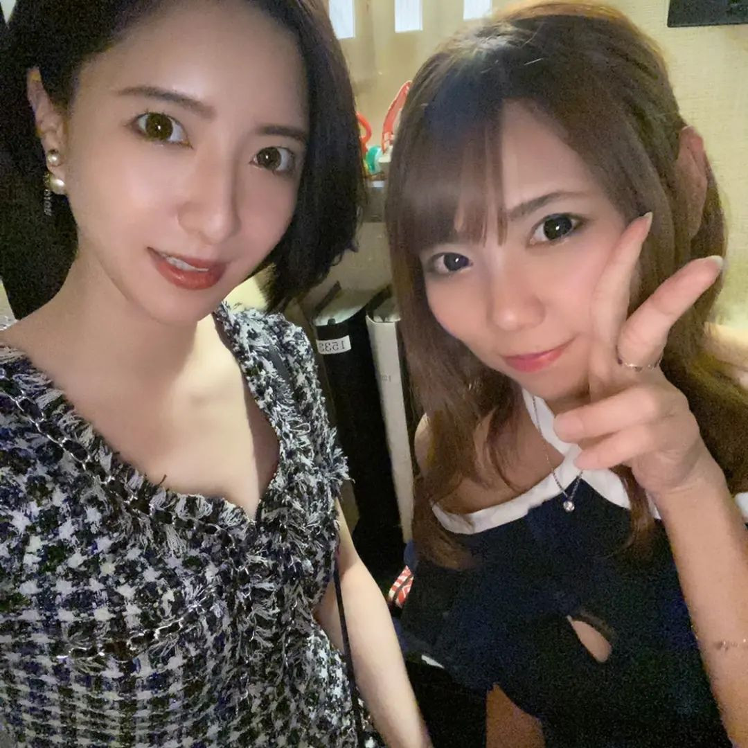 本日出勤です❕

#クラブヘレナ　#響きグループ　#水妃由羅　#札幌　#すすきの　#北海道　#ニュークラブ　#ニュークラ嬢　#すすきのニュークラ　#ラウンジ　#ラウンジ嬢　#キャバクラ　#キャバ嬢　#ホステス　#道産子　#美女スタグラム　#求人　#自撮り　#ヘアアレンジ　#キャバキャバ