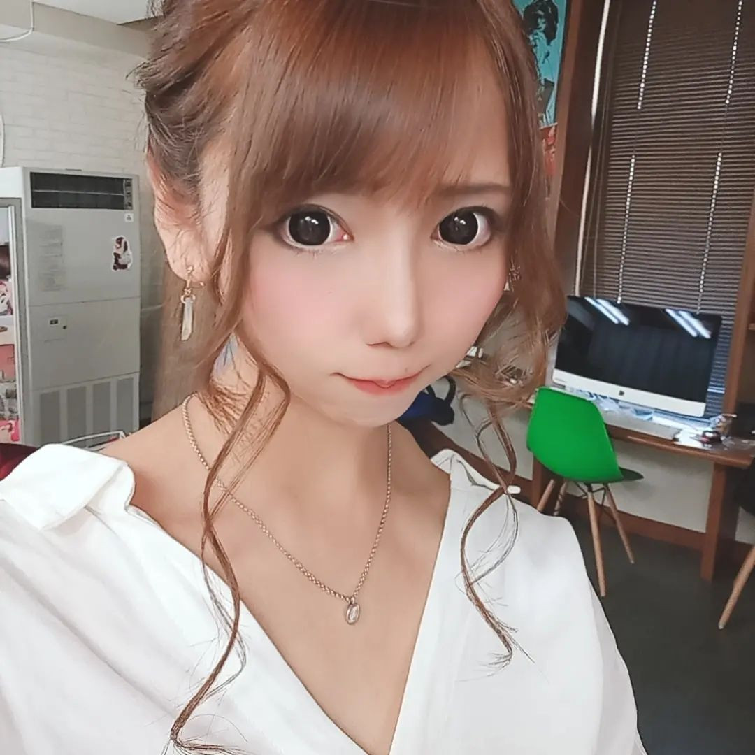 これ載せたかわからないけど😅

誰ですかってレベルの加工🤣

#クラブヘレナ　#響きグループ　#水妃由羅　#札幌　#すすきの　#北海道　#ニュークラブ　#ニュークラ嬢　#すすきのニュークラ　#ラウンジ　#ラウンジ嬢　#キャバクラ　#キャバ嬢　#ホステス　#道産子　#美女スタグラム　#求人　#自撮り　#ヘアアレンジ　#キャバキャバ