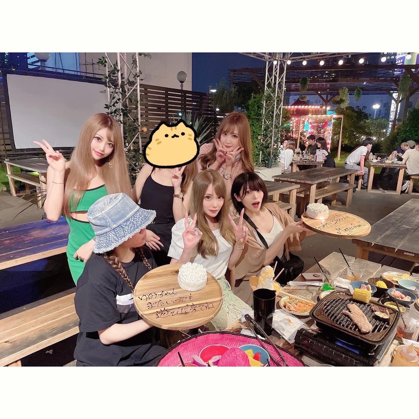 みんなと夏の最後にBBQ💖

#きゃばくら#キャバ嬢#歌舞伎町#ラウンジ#スナック#ガルバ#ホスト#バー#アイドル#新宿#東京#ナイトスポット#セルカ#instadaily#me#selfie#お酒#水商売#love#相互フォロー#推し#美女#イケメン#夜遊び#ギャル#model#bbq #バーベキュー#ビアガーデン#夏の思い出