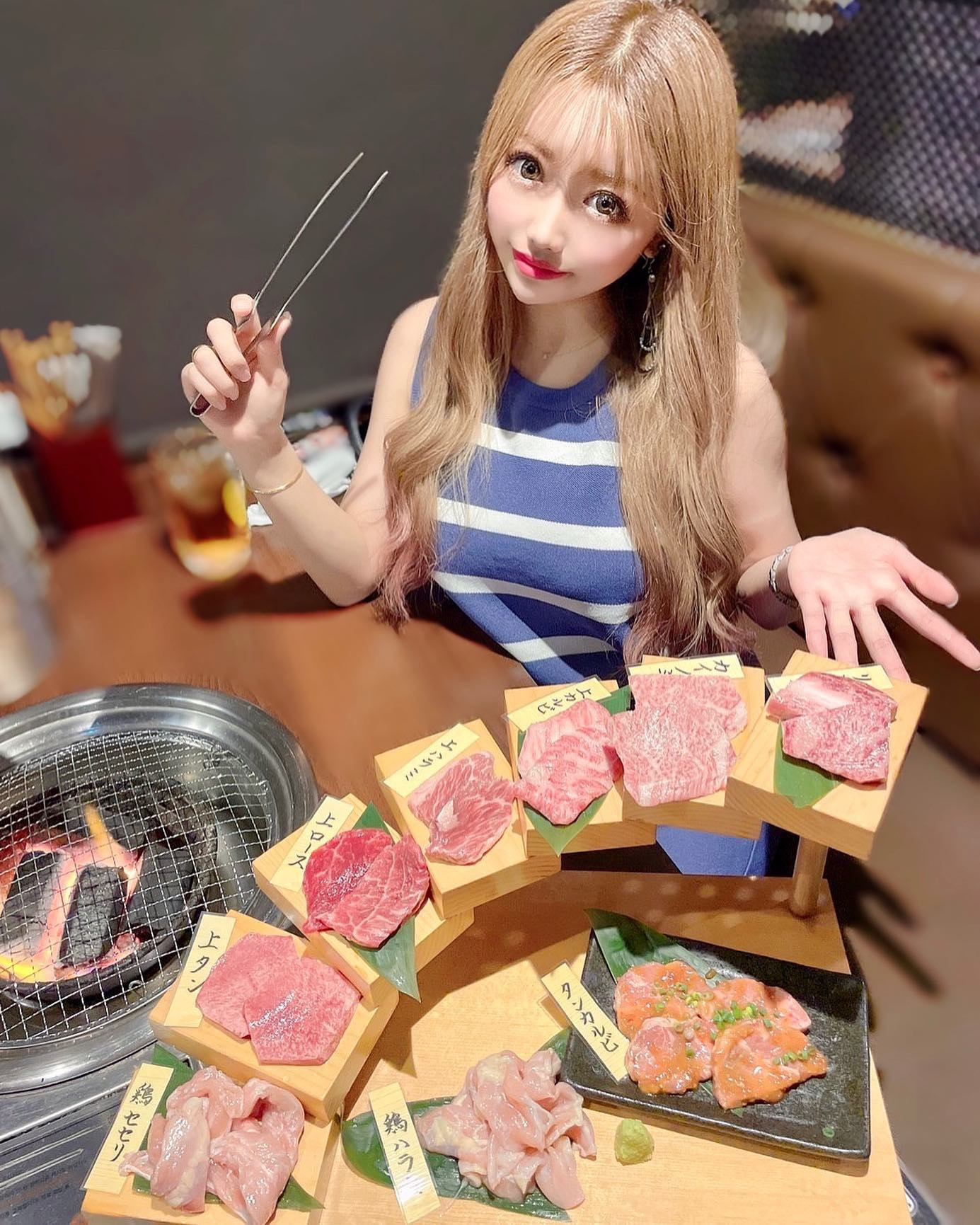 焼肉 九斗さんにいってきた🍖💖

@kyuto_ikebukuro 

美味しかった〜✨️
普段食べないような部位も色々食べれて
良かった🎶

#きゃばくら#キャバ嬢#歌舞伎町#ラウンジ#スナック#ガルバ#ホスト#バー#アイドル#新宿#東京#ナイトスポット#セルカ#instadaily#me#selfie#お酒#水商売#love#相互フォロー#推し#美女#イケメン#夜遊び#ギャル#model#焼肉#やきにく#焼肉九斗 #グルメ