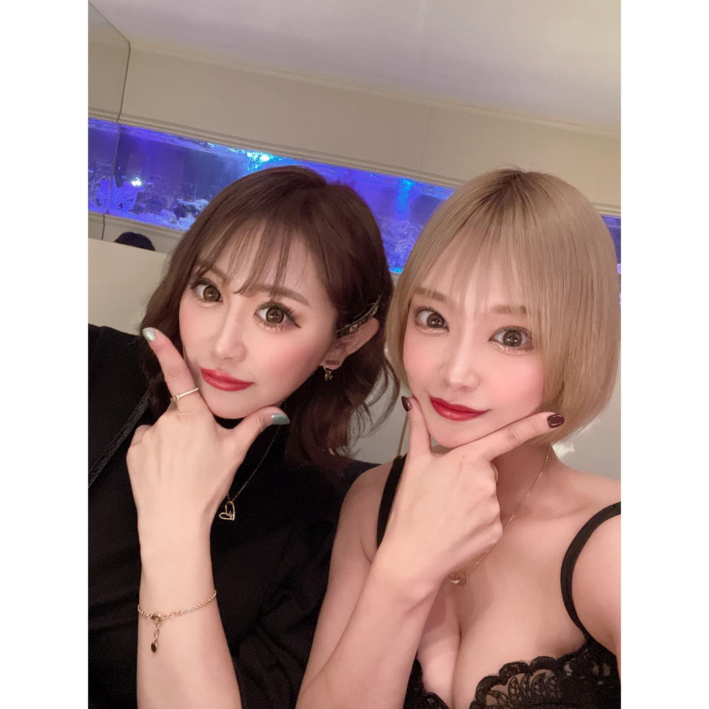 .
.
だいすきなピアジェかおちゃん🤍
一緒に飲めてうぴうぴだった日！🤤
.
このあと泥酔して記憶無くなりました。笑
.