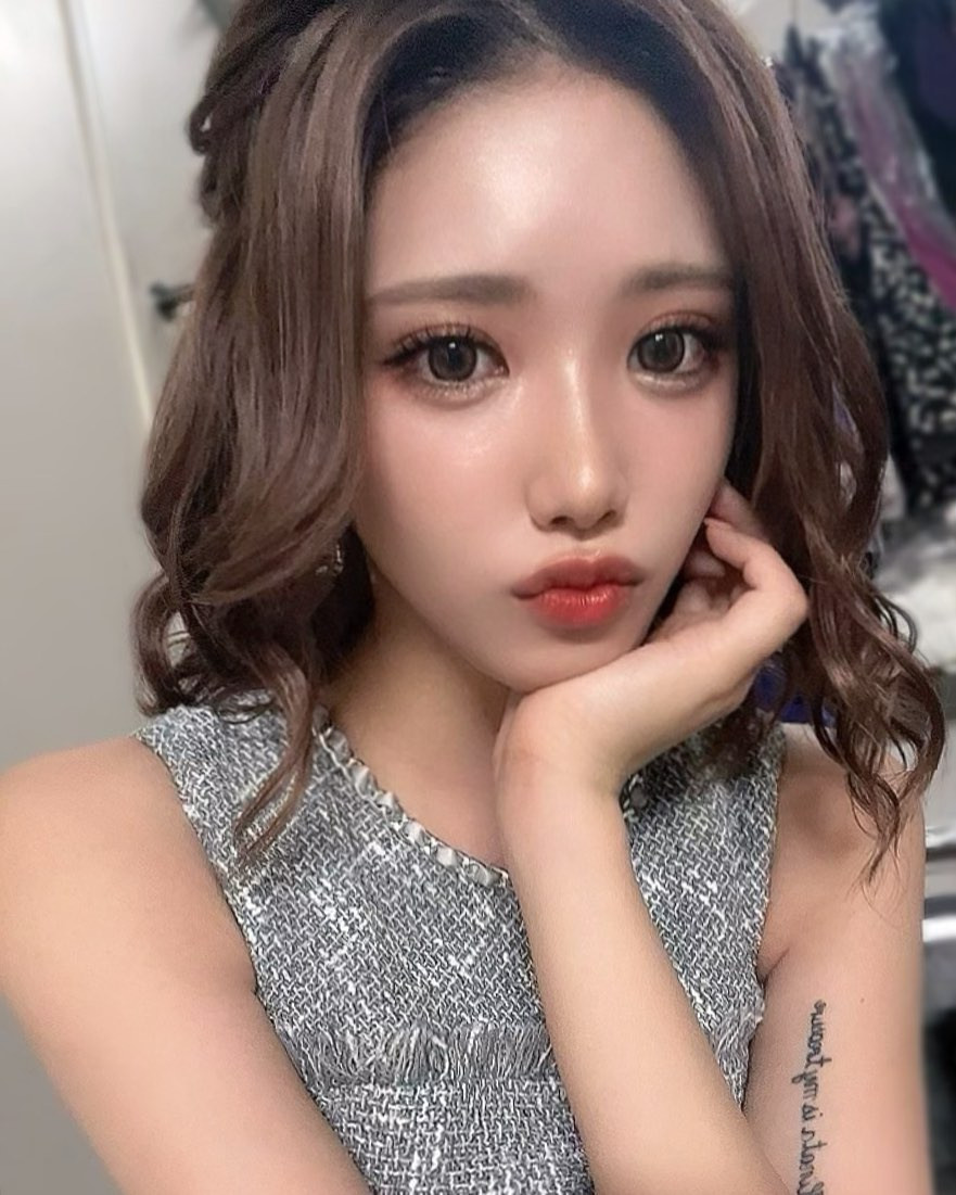 .
お酒の飲み過ぎなのか、根本の問題なのかよく分からないけれども日に日に日本語おかしくなっている気がする☹️こころです🫰
.
.
#仙台 #国分町 #六本木 #歌舞伎町 #銀座 #札幌 #ススキノ #北新地 #中洲 #国分町キャバクラ #キャバクラ #キャバ嬢 #シャンパン #オレンジテラス #オレンジテラス仙台 #ニューヨーク #thenewyork #エリアgグループ #こころだよ