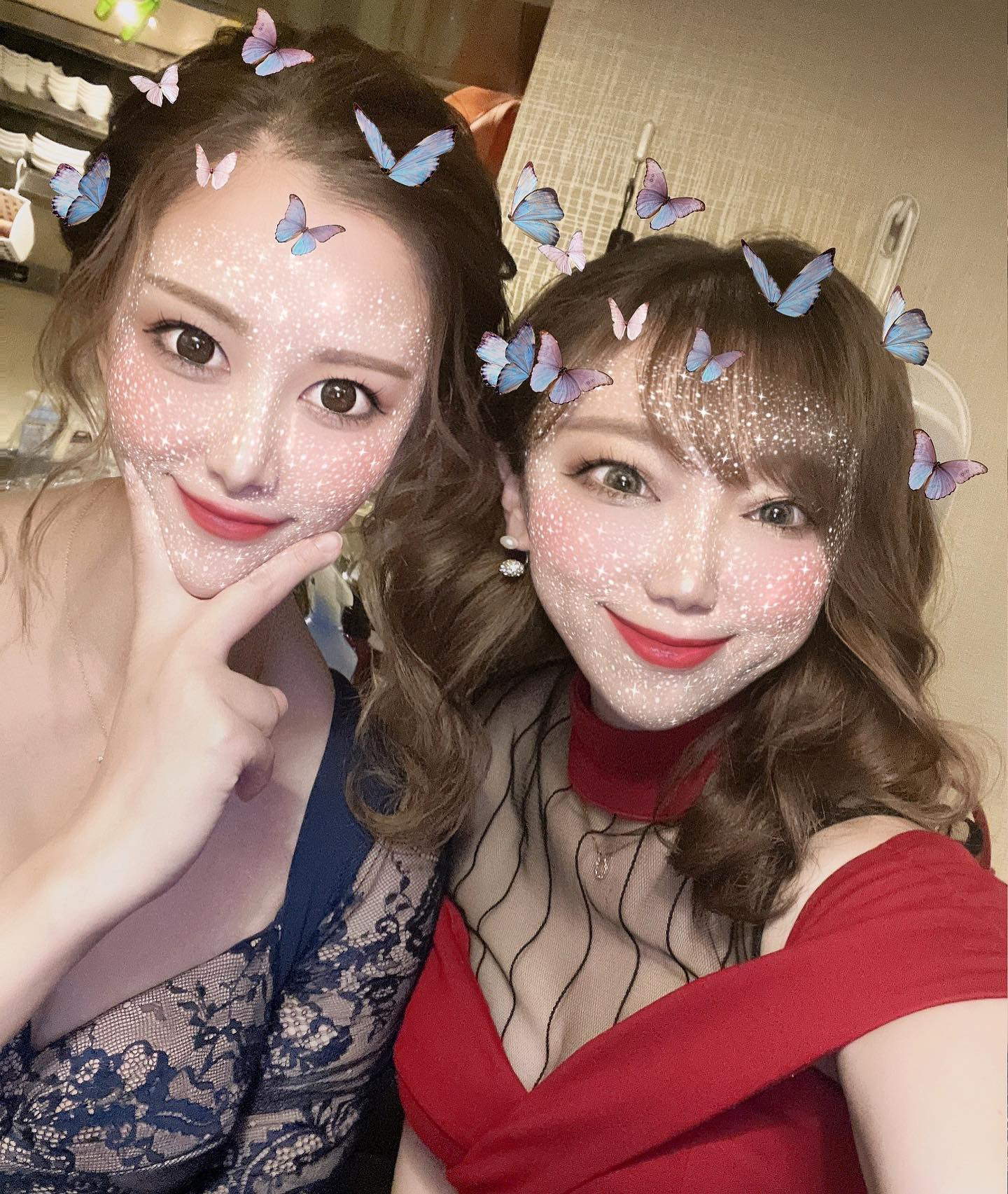 アプリのせいでひなさん伸びちゃった。笑

今週ラストよろしくお願いします❤️

@helena_hibikigroup 

#クラブヘレナ #ヘレナ #響グループ #水沢愛美 #札幌 #すすきの #北海道 #ニュークラブ #ニュークラ嬢 #すすきのニュークラ #ラウンジ #ラウンジ嬢 #キャバクラ #キャバ嬢 #ホステス #道産子 #美女スタグラム #求人 #自撮り #ヘアアレンジ #キャバキャバ #hokkaido #sapporo #susukino #helena #hibikigroup #cha