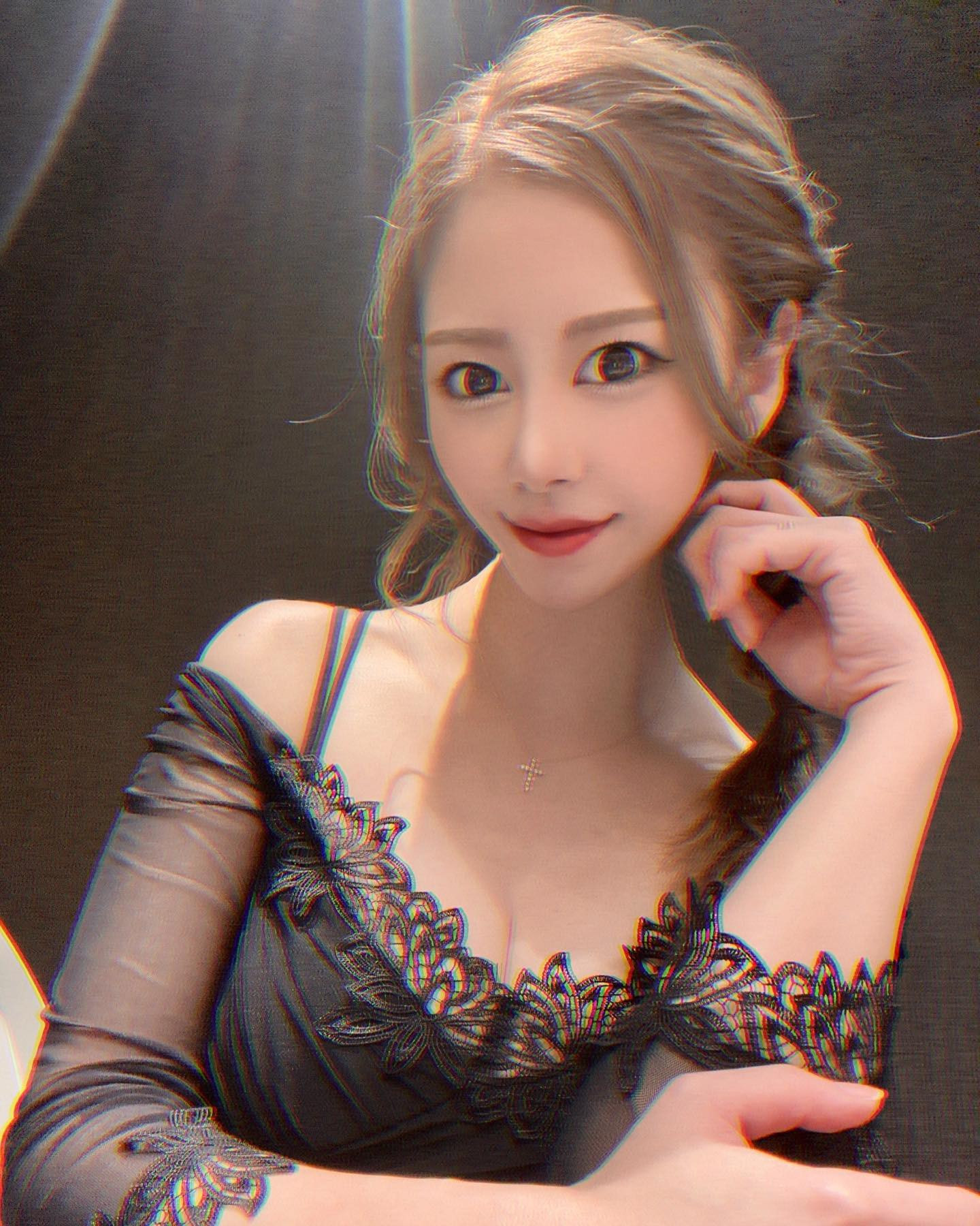 今日はヘレナ休みだけど、ムーランルージュに出勤するよ🫡❤️

21時頃からいます✨

@helena_hibikigroup 

 #クラブヘレナ #響グループ #水沢愛美 #札幌 #すすきの #北海道 #ニュークラブ 
#ニュークラ嬢 #すすきのニュークラ #ラウンジ #ラウンジ嬢 #キャバクラ #キャバ嬢 #ホステス #美女 #夜職 #ガールズバー #キャバドレス #インスタグラビア #すすきのキャバクラ #hokkaido #sapporo #susukino #helena #hibikigrou