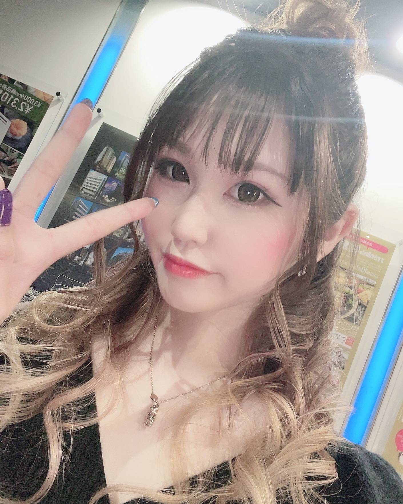 今日も出勤😇

@helena_hibikigroup 

#クラブヘレナ　#響グループ　#天海莉央奈　#札幌　#すすきの　#北海道　#ニュークラブ　#ニュークラ嬢　#すすきのニュークラ　#ラウンジ　#ラウンジ嬢　#キャバクラ　#キャバ嬢　#ホステス　#道産子　#美女スタグラム　#求人　#自撮り　#ヘアアレンジ　#キャバキャバ#札幌観光#お酒#酔っ払い#歌舞伎町#錦#中州#国分町#お酒好きと繋がりたい#自撮り#いいね返し