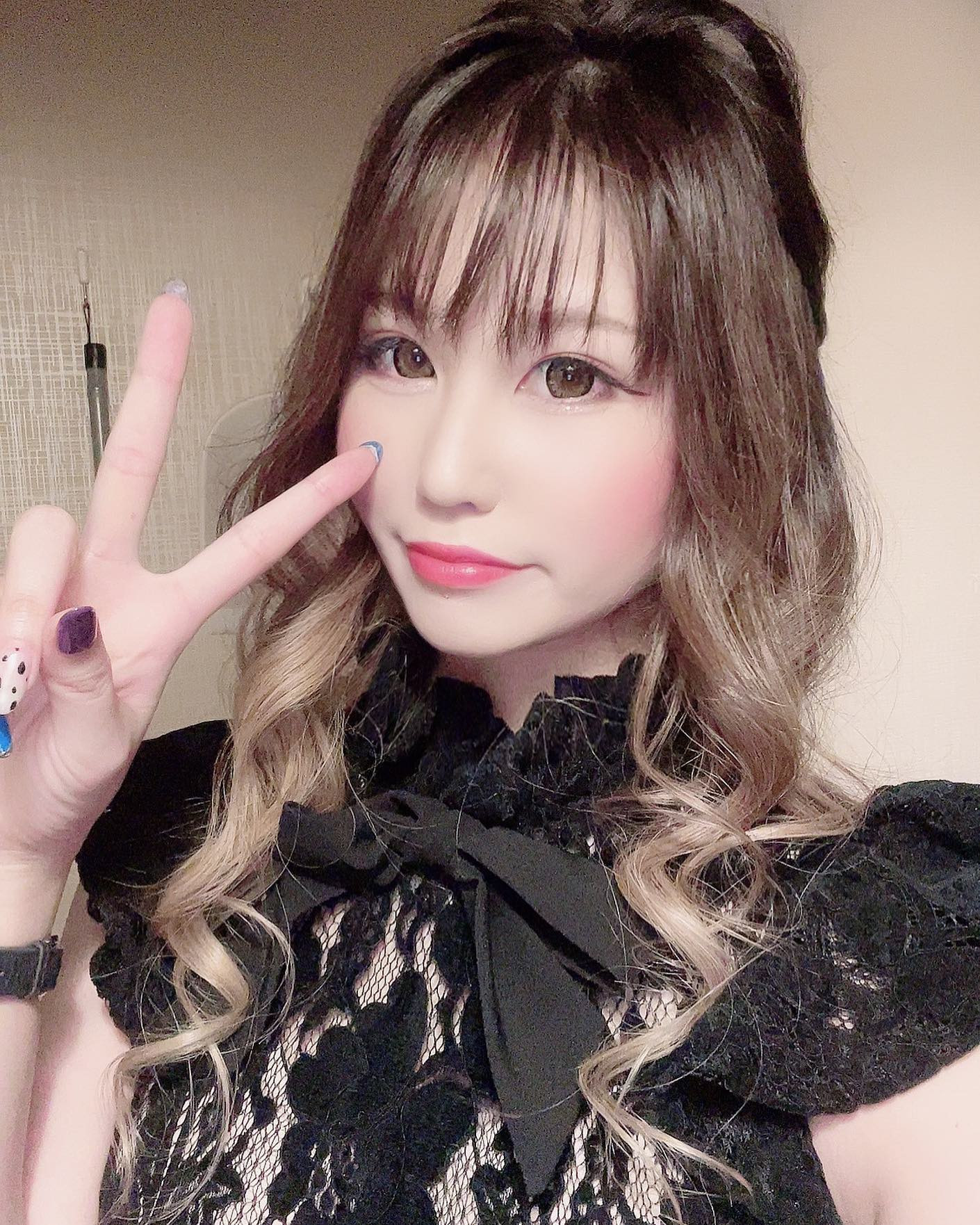 金曜日だよー😇

@helena_hibikigroup 

#クラブヘレナ　#響グループ　#天海莉央奈　#札幌　#すすきの　#北海道　#ニュークラブ　#ニュークラ嬢　#すすきのニュークラ　#ラウンジ　#ラウンジ嬢　#キャバクラ　#キャバ嬢　#ホステス　#道産子　#美女スタグラム　#求人　#自撮り　#ヘアアレンジ　#キャバキャバ#札幌観光#お酒#酔っ払い#歌舞伎町#錦#中州#国分町#お酒好きと繋がりたい#自撮り#いいね返し