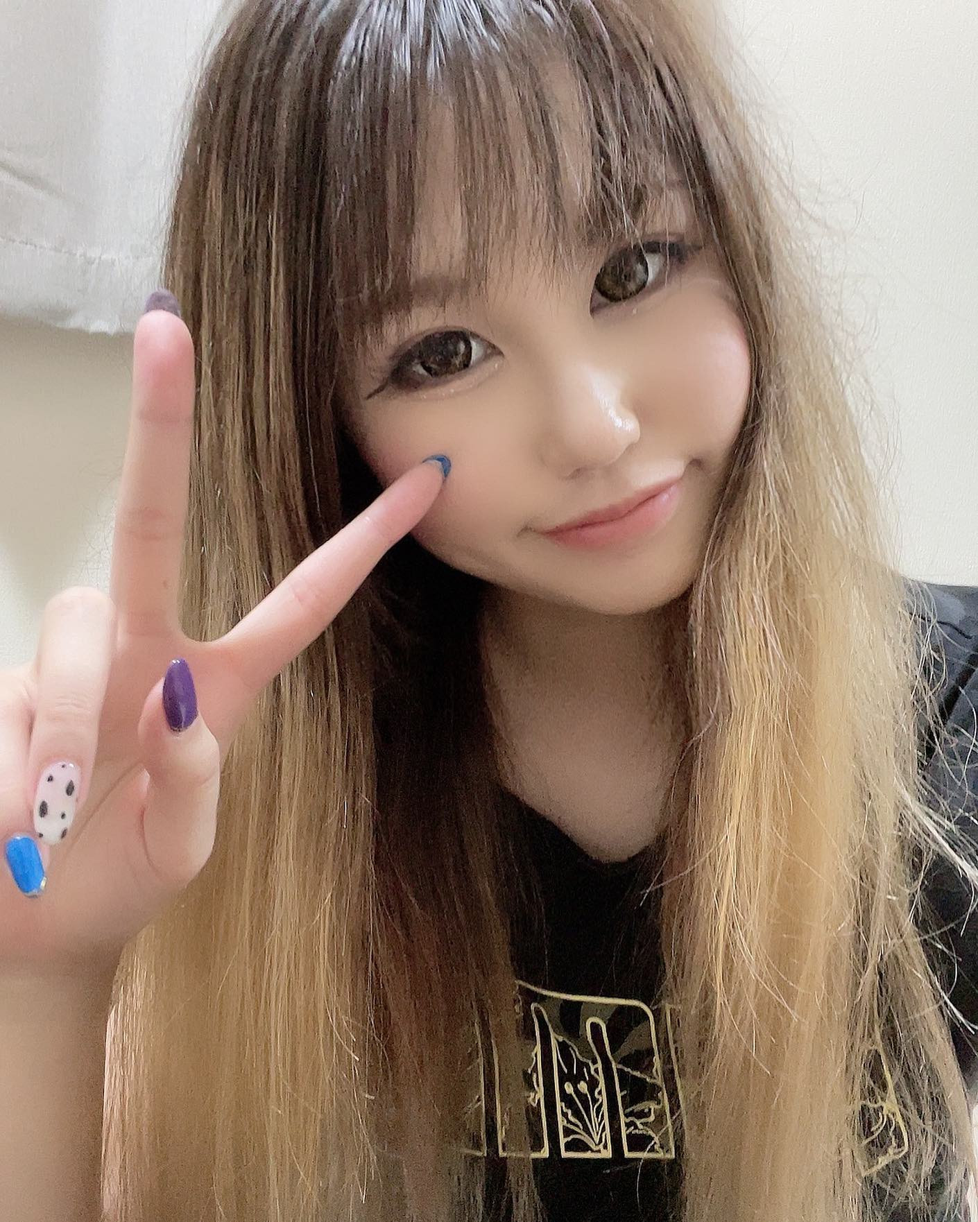 本日定休日です🥺

@helena_hibikigroup 

#クラブヘレナ#ヘレナ#天海莉央奈#札幌#すすきの#北海道#ニュークラブ#ニュークラ嬢#すすきのニュークラ#ラウンジ#ラウンジ嬢#キャバクラ#キャバ嬢#ホステス#美女#夜職#ガールズバー#キャバドレス#インスタグラビア#すすきのキャバクラ
#札幌観光#お酒#酔っ払い#歌舞伎町#錦#中州#国分町#お酒好きと繋がりたい#自撮り#いいね返し