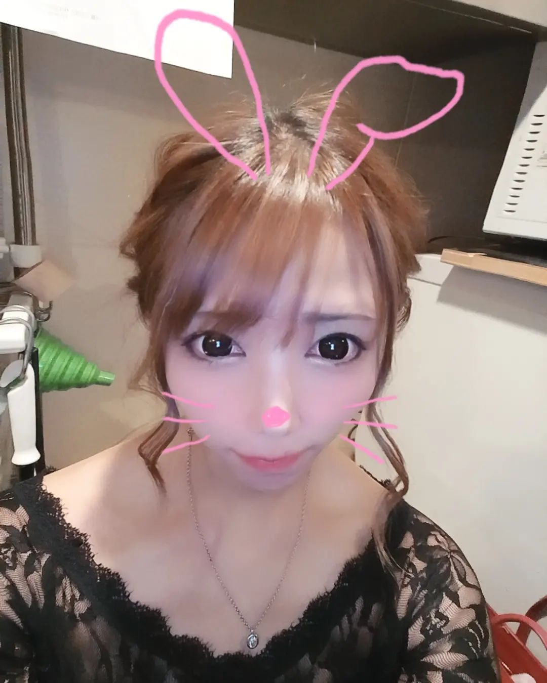 またまた後ろのジョーゴ🤭

#クラブヘレナ　#響きグループ　#水妃由羅　#札幌　#すすきの　#北海道　#ニュークラブ　#ニュークラ嬢　#すすきのニュークラ　#ラウンジ　#ラウンジ嬢　#キャバクラ　#キャバ嬢　#ホステス　#道産子　#美女スタグラム　#求人　#自撮り　#ヘアアレンジ　#キャバキャバ