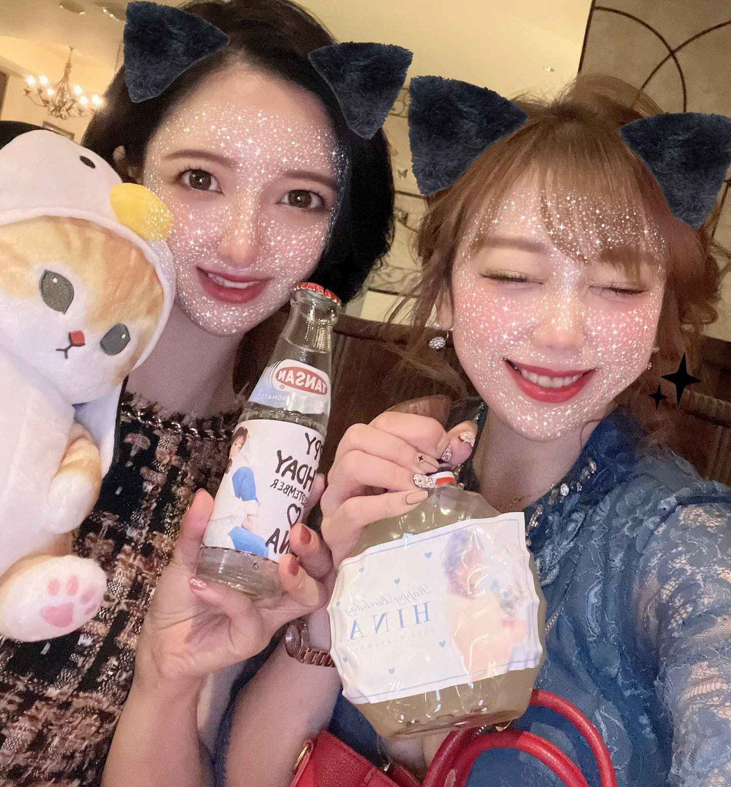 、
ひなさんのお祝い🎉
魔女プレ好きなイメージだから
魔女プレと気持ちのシュワシュワ
オリ炭セットw
おめでとう🎉💓

#ヘレナ#響グループ#百瀬るあ
#札幌#すすきの#北海道#ニュークラブ#ニュークラ嬢
#すすきのニュークラ#ラウンジ#ラウンジ嬢#キャバクラ#キャバ嬢#ホステス#道産子#美女スタグラム#求人#自撮り#ヘアアレンジ#キャバキャバ
#ゴルフ#ゴルフ女子#旅行#JGC#JAL#カメラ