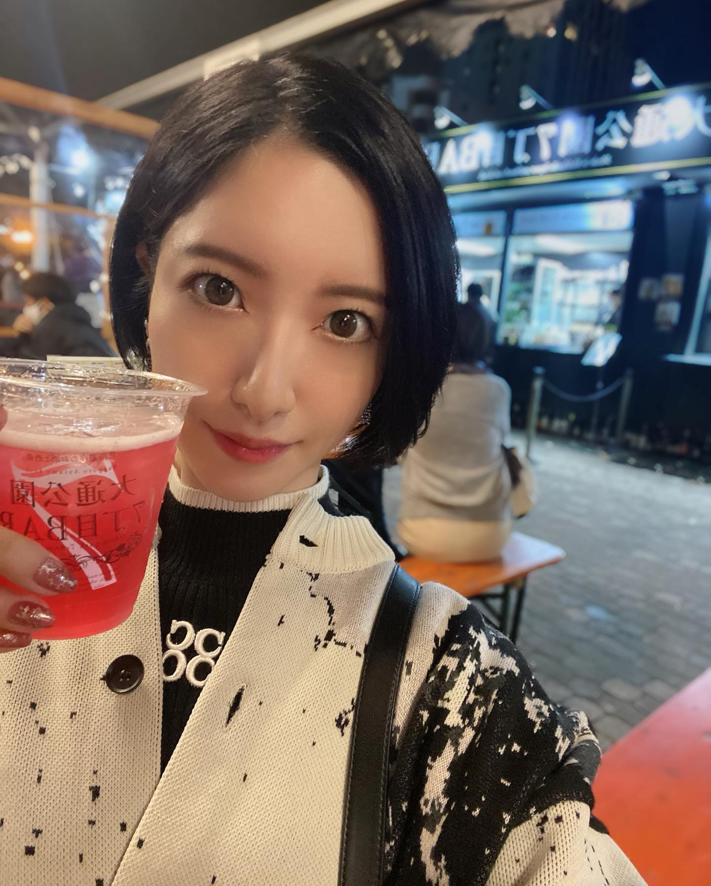 、
今日もお休みでっす！
天気良くてオータム行きたかったけど
バタバタな本日🥹

#ヘレナ#響グループ#百瀬るあ
#札幌#すすきの#北海道#ニュークラブ#ニュークラ嬢
#すすきのニュークラ#ラウンジ#ラウンジ嬢#キャバクラ#キャバ嬢#ホステス#道産子#美女スタグラム#求人#自撮り#ヘアアレンジ#キャバキャバ
#ゴルフ#ゴルフ女子#旅行#JGC#JAL#カメラ