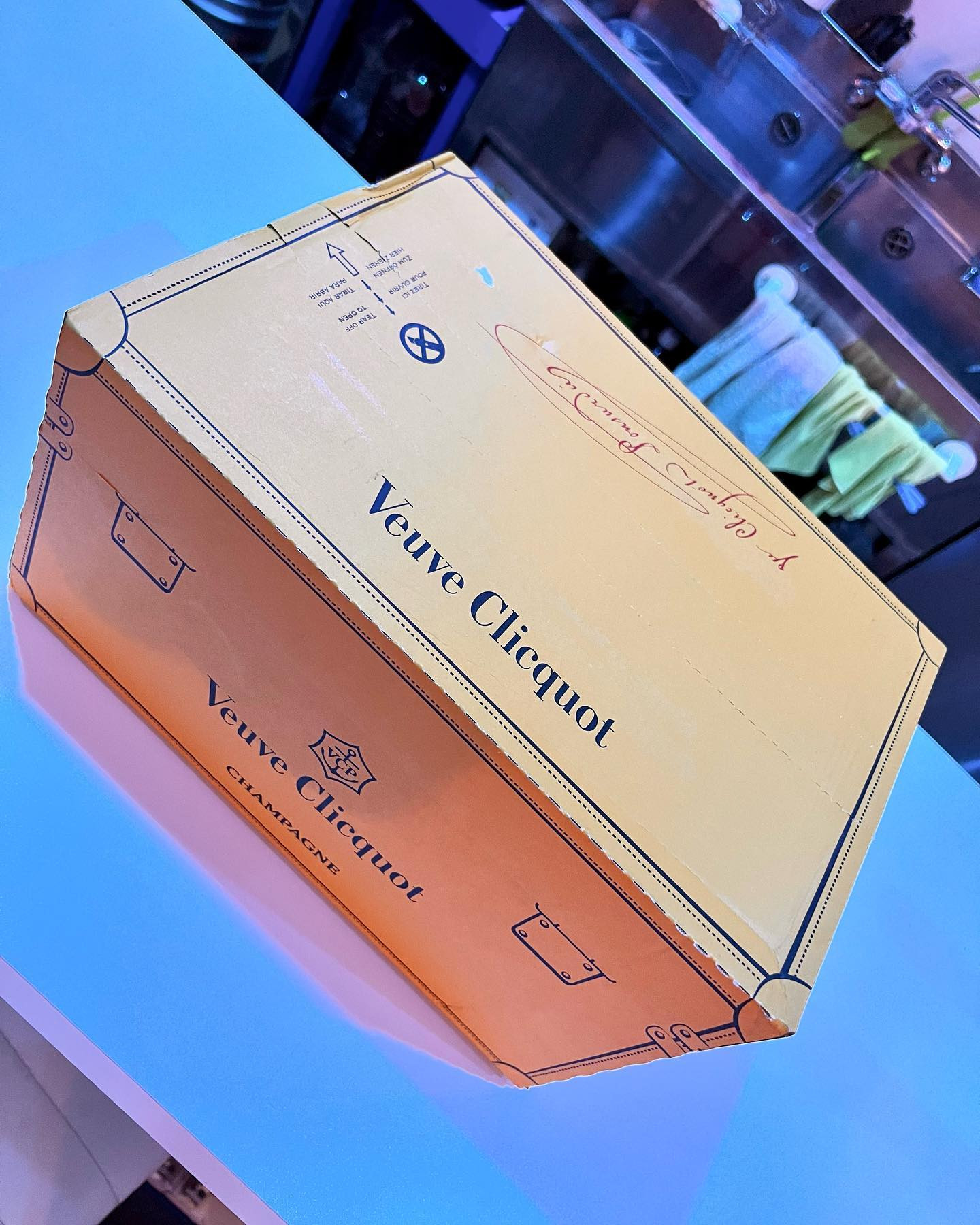 Girl's Bar Blue ホットニュース 32356