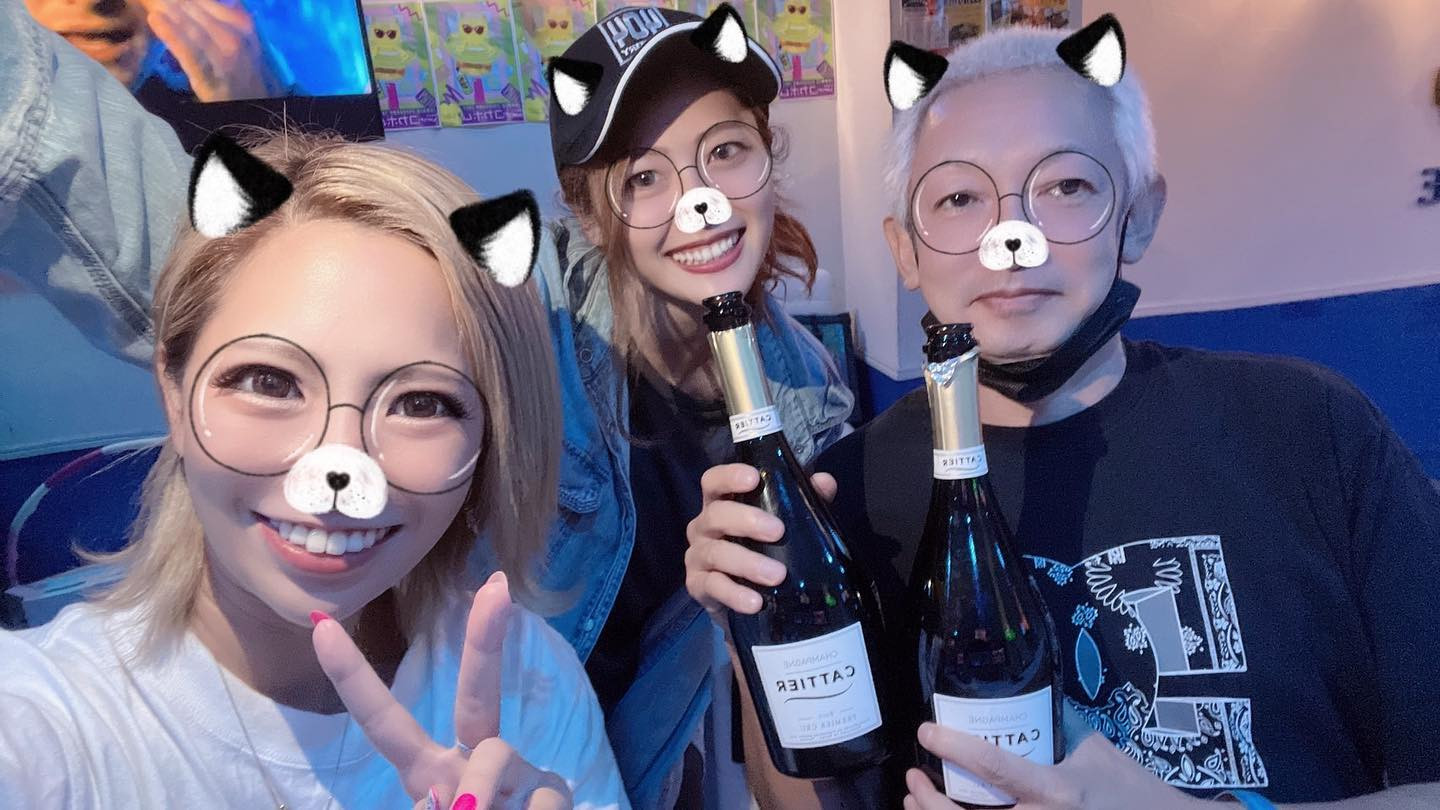 Girl's Bar Blue ホットニュース 32357