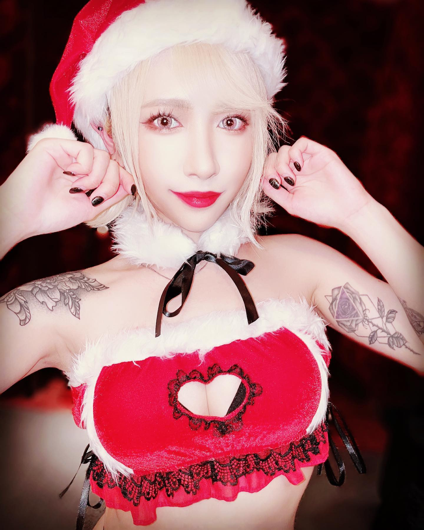 クリスマスにコスプレしたの初🎅🏻

#followｍe #tflers #instagood #instalike #white #whitecolor #hokkaido #sapporo #susukino #selfie #make #fashion #bar  #ススキノ #歌舞伎町 #ミナミ #北新地 #ガールズバー #キャバクラ #ニュークラ #自撮り #クリスマス #xmas