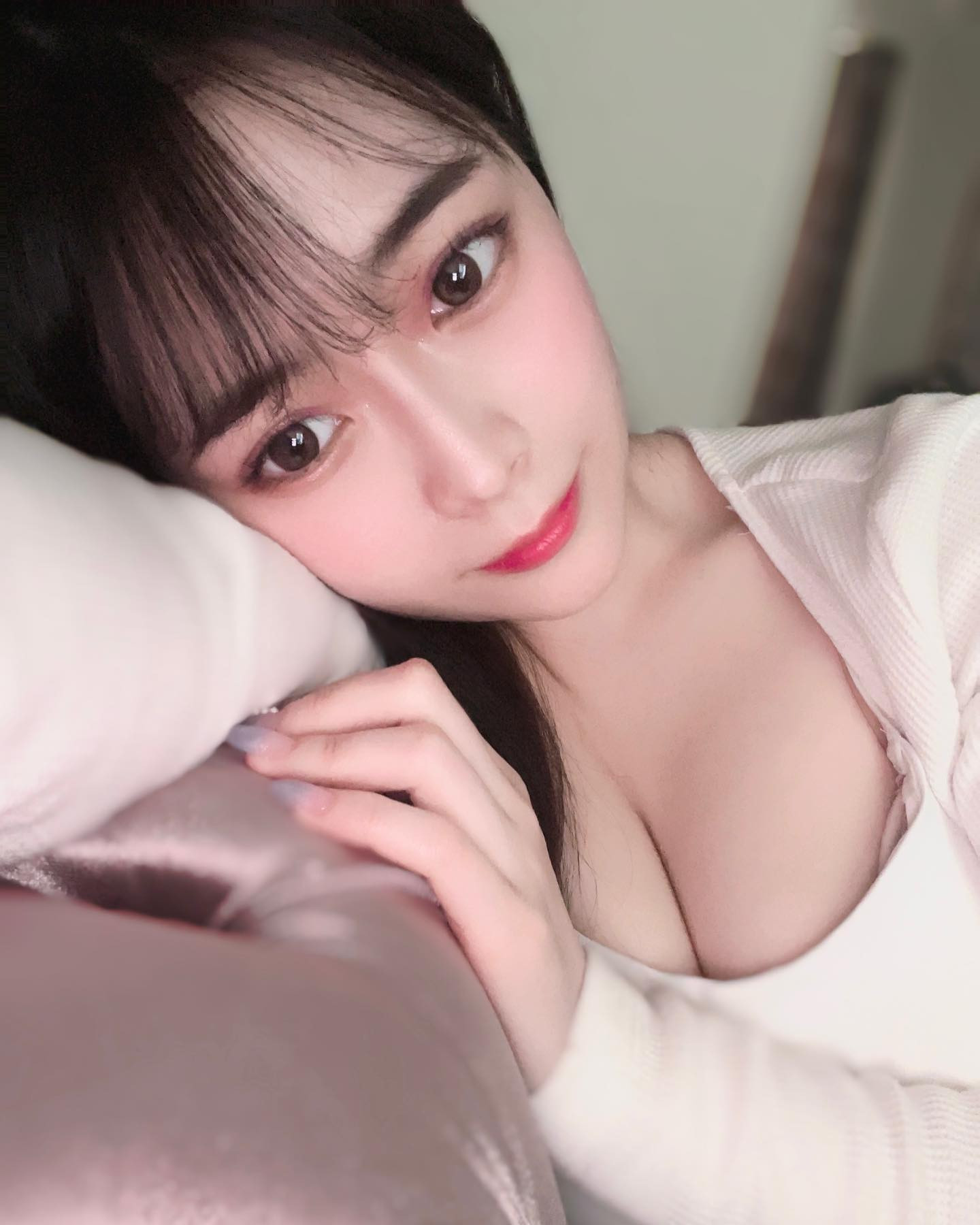 最近自撮りしてないなん。

今週は月水木金、出勤です🥸
今月ラストスパート、もう少し頑張りたいな💨

よろしくお願いします👍✨

#北海道#札幌#すすきの#CITYGROUP#ラピュタ#LAPUTA#ニュークラ#シティーグループ#すすきのキャバ嬢#キャバ嬢#ニュークラ嬢#水商売#美容#シャンパン#歌舞伎町#六本木#銀座#ホスト#バー#中洲#ミナミ#ドレス#ヘアメ#すすきのグルメ#呑み#ポケパラ#札幌観光#instagood#likeforlike#きゃばきゃば