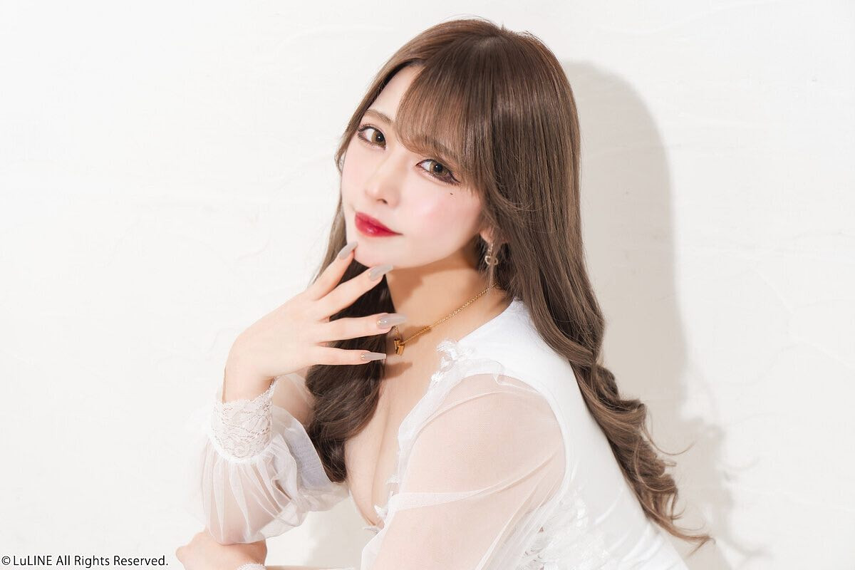.
.
 @luline.jp さんに撮影してもらいました📸🧏‍♀️♡
.
かわいい！プロしゅごい！
ありがとうございました😢💓💓
.
.
.
.
#キャバ嬢 #キャバクラ #キャバクラ嬢 #池袋 #新宿 #歌舞伎町 #六本木 #東京キャバクラ #ラウンジ #コンカフェ #ドレス #きゃばきゃば #luline #宣材写真 #名刺 #池袋キャバクラ #池袋東口 #飲み屋街