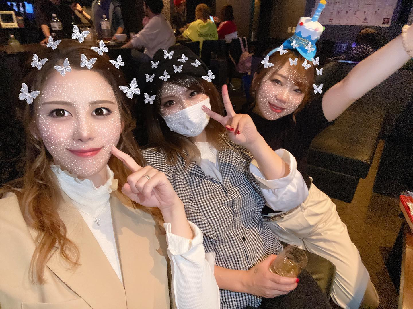 9月もありがとうございました❤️

土曜日が1日って酷だね😵‍💫💫朝から夜まで激しい毎日に頭くらくら。笑

@helena_hibikigroup 

#クラブヘレナ #ヘレナ #響グループ #水沢愛美 #札幌 #すすきの #北海道 #ニュークラブ #ニュークラ嬢 #すすきのニュークラ #ラウンジ #ラウンジ嬢 #キャバクラ #キャバ嬢 #ホステス #道産子 #美女スタグラム #求人 #自撮り #ヘアアレンジ #キャバキャバ #hokkaido #sapporo #susukino #helena #hi