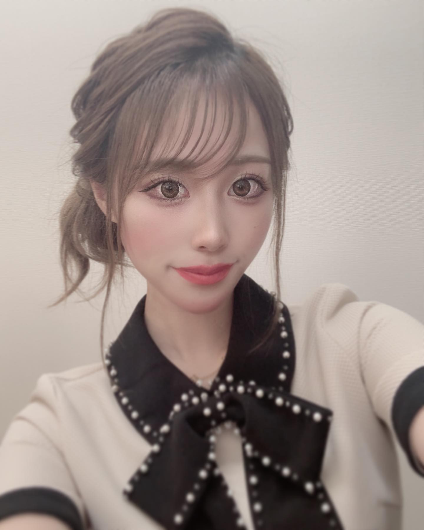 💜💜💜
さらさんヘアメ💖
いつもどストライクのヘアメ
ありがとうございます🥹

この前のひつじちゃんヘアは
ラストあたりにとんでもない状態にしてしまいました🥹でも可愛かった🥹

10月スタートよろしくお願いします🦄❤️

#ザニューヨーク#エリアG#キャバクラ#ニュークラブ#仙台キャバクラ#キャバ嬢#ホステス#水商売#仙台#国分町#歌舞伎町#六本木#銀座#すすきの#錦#北新地#ミナミ#中洲#ヘアメ#ヘアメイク#アップヘア#キャバドレス#キャバキャバ#rew-you#ryuyu
#hairmake#dres