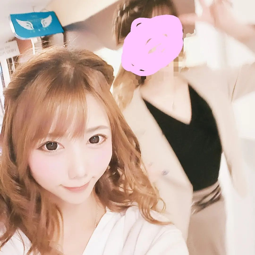 りおな顔変わりすぎてのせれませんでした🤣

#クラブヘレナ　#響きグループ　#水妃由羅　#札幌　#すすきの　#北海道　#ニュークラブ　#ニュークラ嬢　#すすきのニュークラ　#ラウンジ　#ラウンジ嬢　#キャバクラ　#キャバ嬢　#ホステス　#道産子　#美女スタグラム　#求人　#自撮り　#ヘアアレンジ　#キャバキャバ