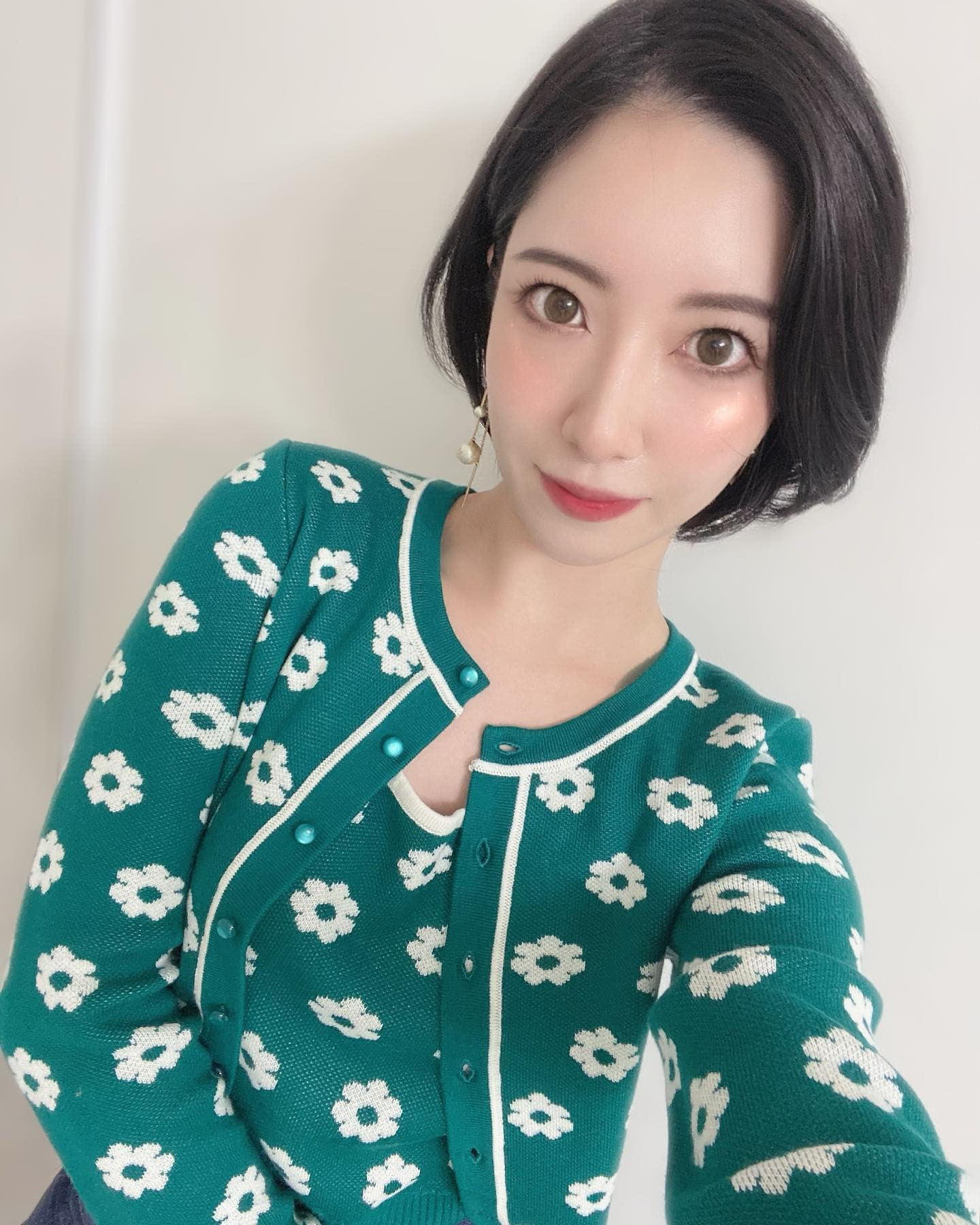 、
天気わるぃーー
寒いーー

#ヘレナ#響グループ#百瀬るあ
#札幌#すすきの#北海道#ニュークラブ#ニュークラ嬢
#すすきのニュークラ#ラウンジ#ラウンジ嬢#キャバクラ#キャバ嬢#ホステス#道産子#美女スタグラム#求人#自撮り#ヘアアレンジ#キャバキャバ
#ゴルフ#ゴルフ女子#旅行#JGC#JAL#カメラ