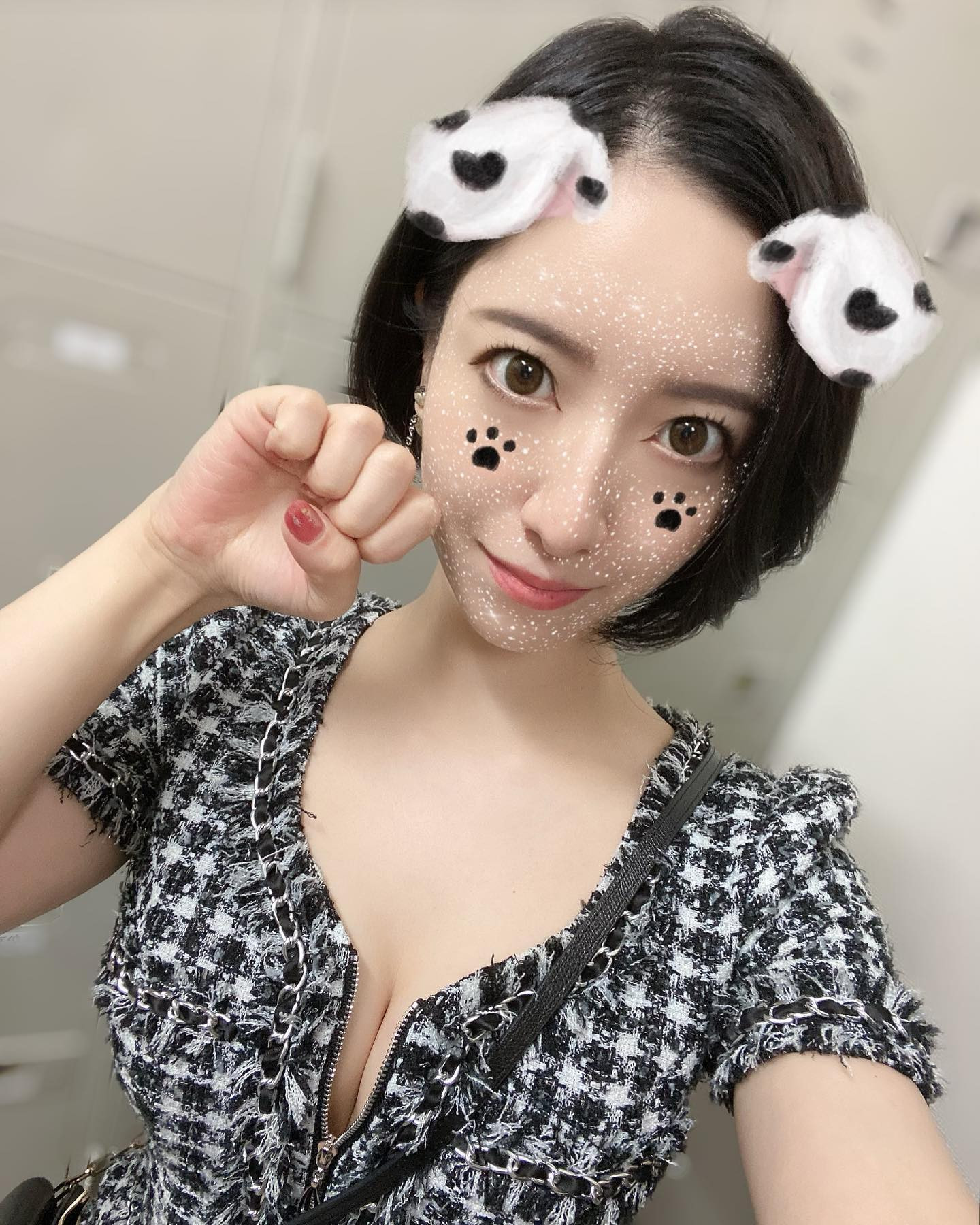 、
ぶりっ子したら
色々盛れたわん🐶←

#ヘレナ#響グループ#百瀬るあ
#札幌#すすきの#北海道#ニュークラブ#ニュークラ嬢
#すすきのニュークラ#ラウンジ#ラウンジ嬢#キャバクラ#キャバ嬢#ホステス#道産子#美女スタグラム#求人#自撮り#ヘアアレンジ#キャバキャバ
#ゴルフ#ゴルフ女子#旅行#JGC#JAL#カメラ