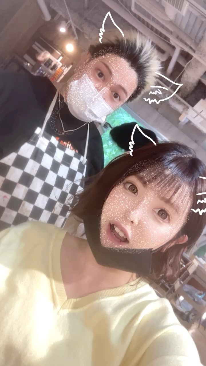 大島style🦔🤍
白鳥さん不在のため今回は大島くんにやってもらったよ😚⭐️
カラーの色味もわかってくれてるし
カットの感じもわかってくれてて
安心してお願いできる☺️
.
新人さんの頃から知ってるから
1人でお店任せてもらえるくらいにまで成長してなんだか感動🤣✨笑
.

#エリアジー #オレンジテラス #オーシャンスカイ #モナクラス #ニュークラブ #ニュークラ #キャバクラ #ホステス #キャバ嬢 #すすきの #札幌 #歌舞伎町 #国分町 #可愛い #かわいい #いいね #フォロミー #フォロー #