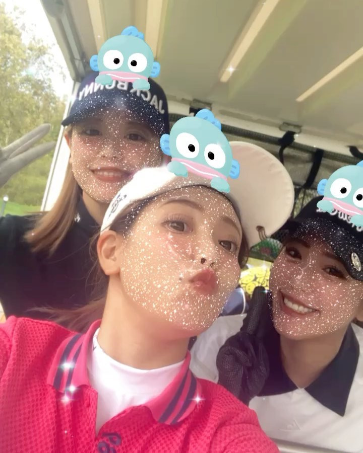 3人でゴルフ⛳️❤️
なんかもう笑いすぎて辛かったwww
ネタしかなくてまともな写真もあんまりないw
.

#エリアG #エリアGグループ #モナクラス #モナクラス札幌 #モナクラス札幌あい
#ニュークラブモナクラス札幌
.
.
#キャバクラ #キャバ #キャバ嬢 #キャバクラ嬢 #すすきのキャバクラ #すすきのキャバ嬢
.
#ニュークラ #ニュークラブ #キャバキャバ #すすきのニュークラ #すすきのニュークラブ
#すすきのニュークラエリアG #すすきのニュークラブエリアG #すすきのニュークラモナク