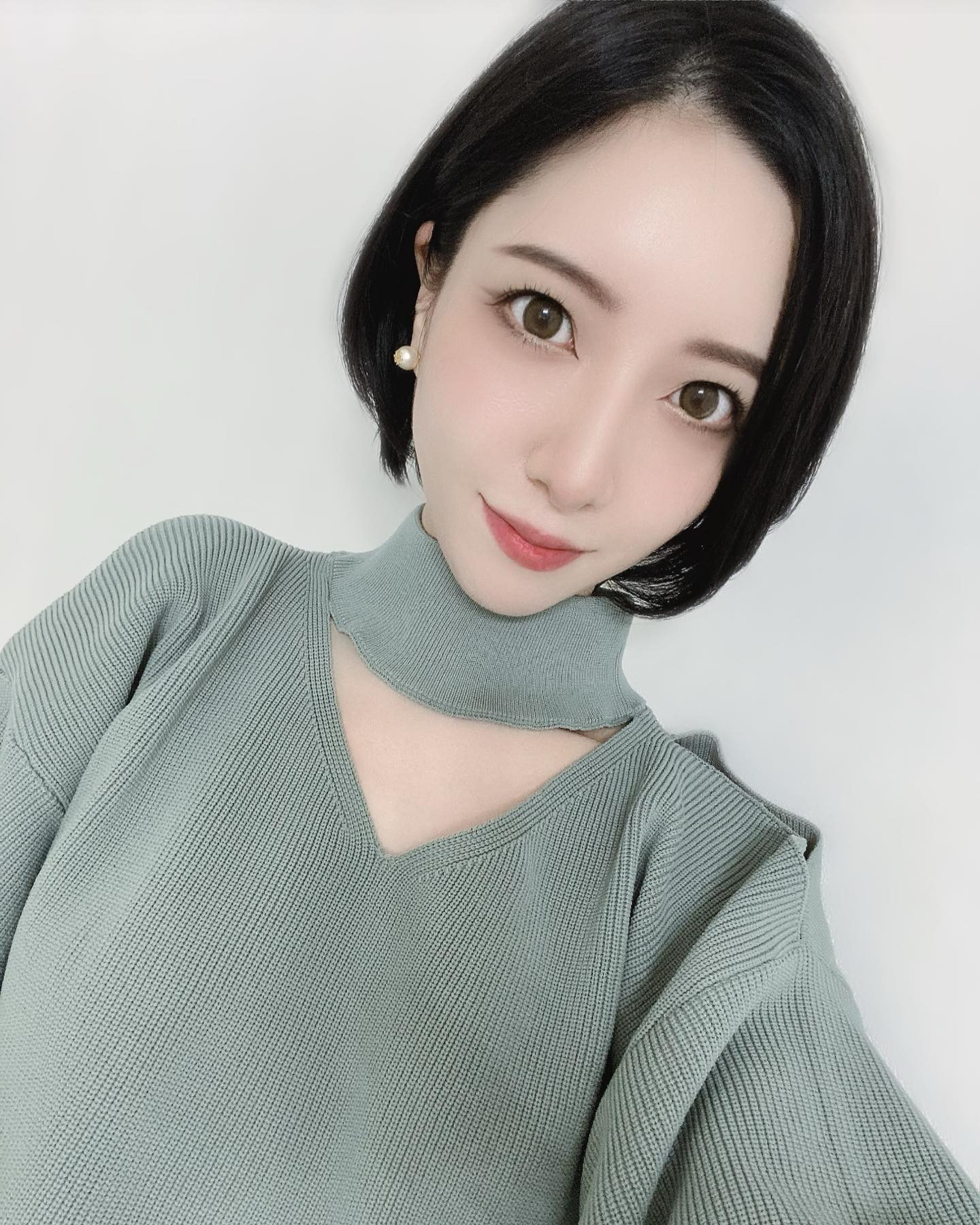 、
ストーブつけ始めました笑

#ヘレナ#響グループ#百瀬るあ
#札幌#すすきの#北海道#ニュークラブ#ニュークラ嬢
#すすきのニュークラ#ラウンジ#ラウンジ嬢#キャバクラ#キャバ嬢#ホステス#道産子#美女スタグラム#求人#自撮り#ヘアアレンジ#キャバキャバ
#ゴルフ#ゴルフ女子#旅行#JGC#JAL#カメラ