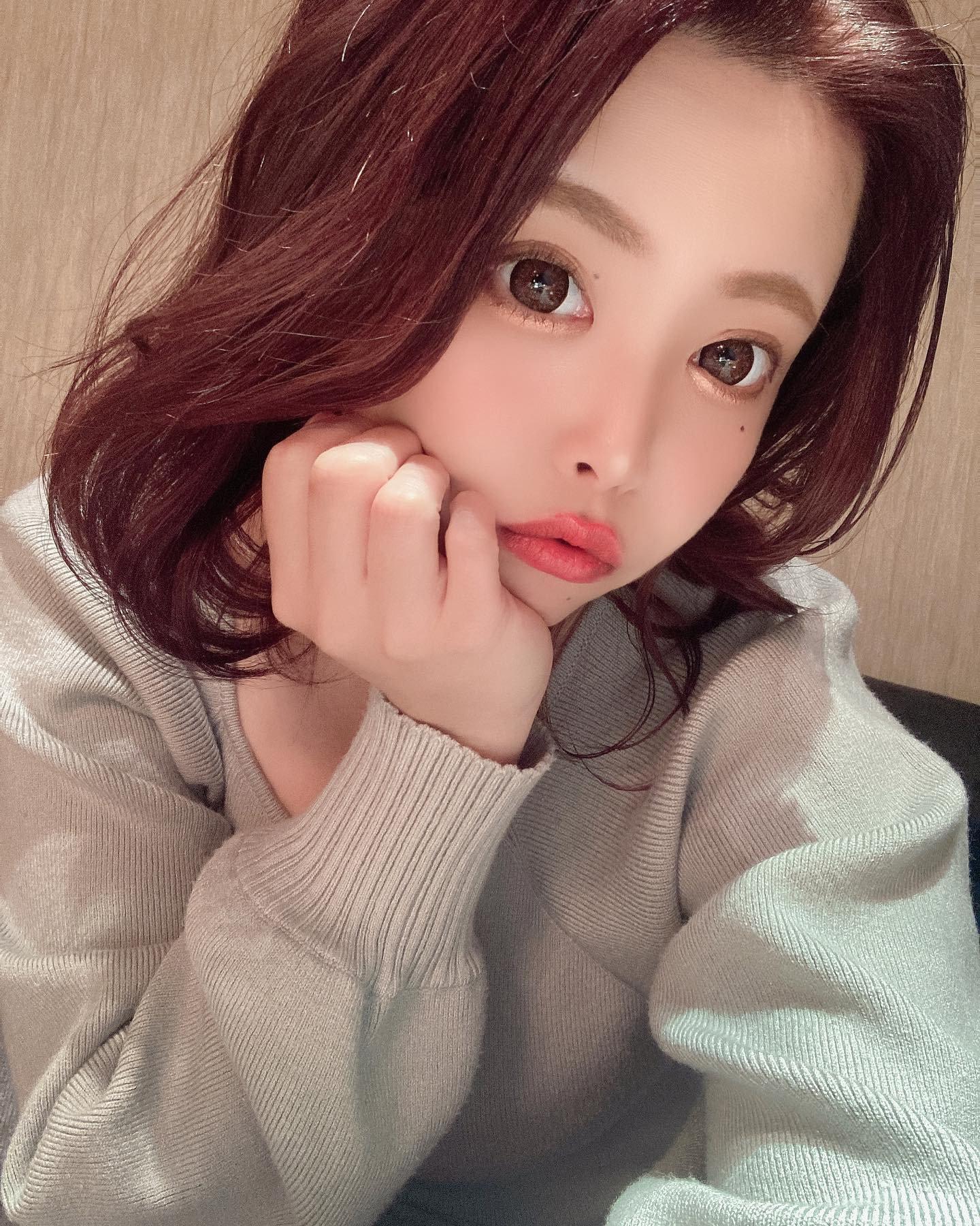 今月の白鳥style🦢🤍
今回は久々にピンク入れてもろた😚
そして今回も韓国風🇰🇷
最近は外ハネよりもうちにいれるのがキテルらしい🫣🤍
.
今回もありがとうなり🌈
.

#エリアG #エリアGグループ #モナクラス #モナクラス札幌 #モナクラス札幌あい
#ニュークラブモナクラス札幌
.
.
#キャバクラ #キャバ #キャバ嬢 #キャバクラ嬢 #すすきのキャバクラ #すすきのキャバ嬢
.
#ニュークラ #ニュークラブ #キャバキャバ #すすきのニュークラ #すすきのニュークラブ
#すすきのニュークラエリア