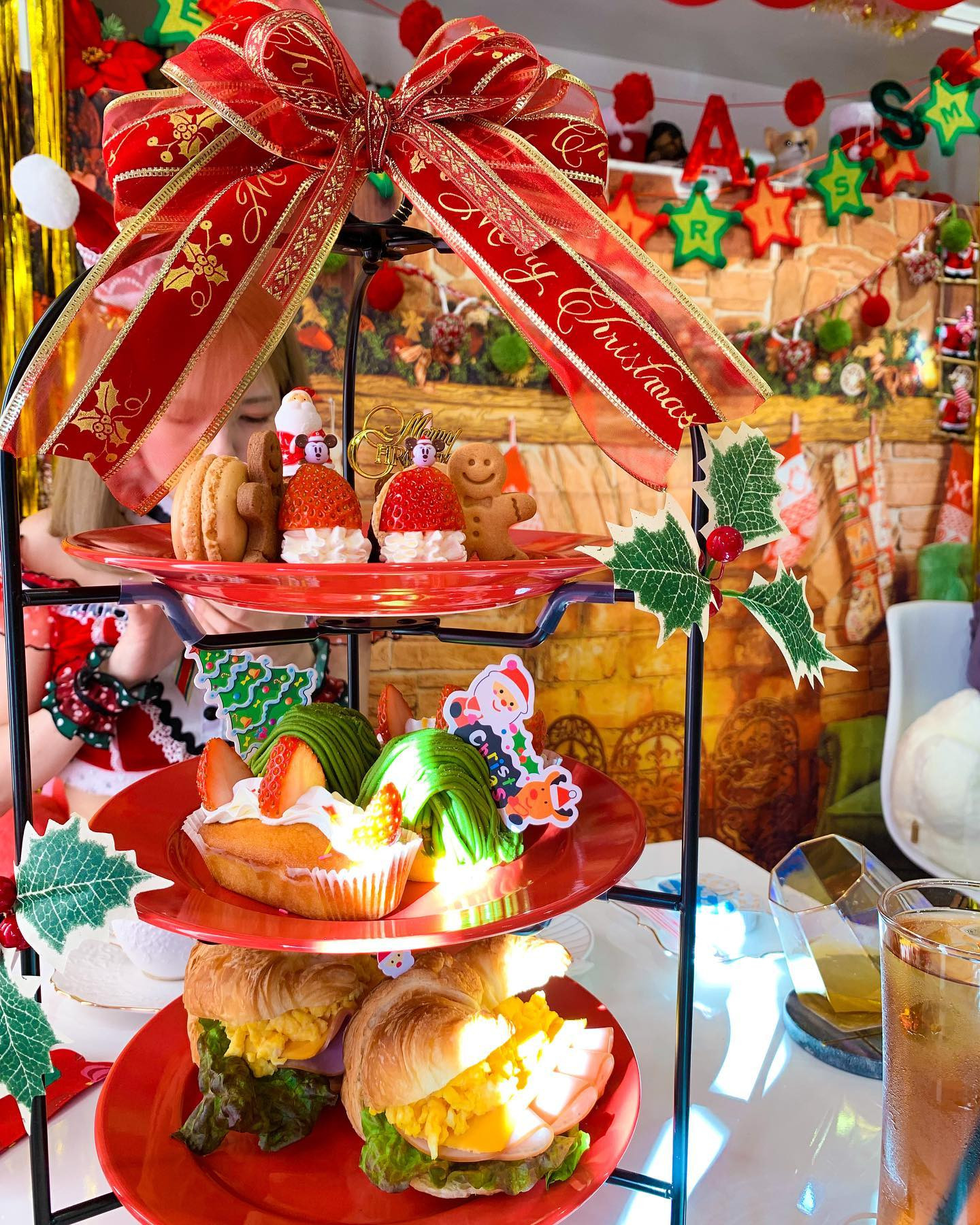 🤶🏻🎄🍰🍓❤️💚
X'mas Afternoontea
❄🎄⛄🎁💓💗
@remember6758 
*

#中板橋カフェ #remember #クリスマスアフタヌーンティー #アフタヌーンティー #東京アフタヌーンティー #東京カフェ #映えスイーツ #映えスポット #アフタヌーンティー巡り #アフタヌーンティー好きな人と繋がりたい #クリスマスパーティー #サンタコス #スイーツ #甘いもの好きな人と繋がりたい #アフタヌーンティーティールーム #アフタヌーンティーセット #中板橋 #スイーツ部 #被写