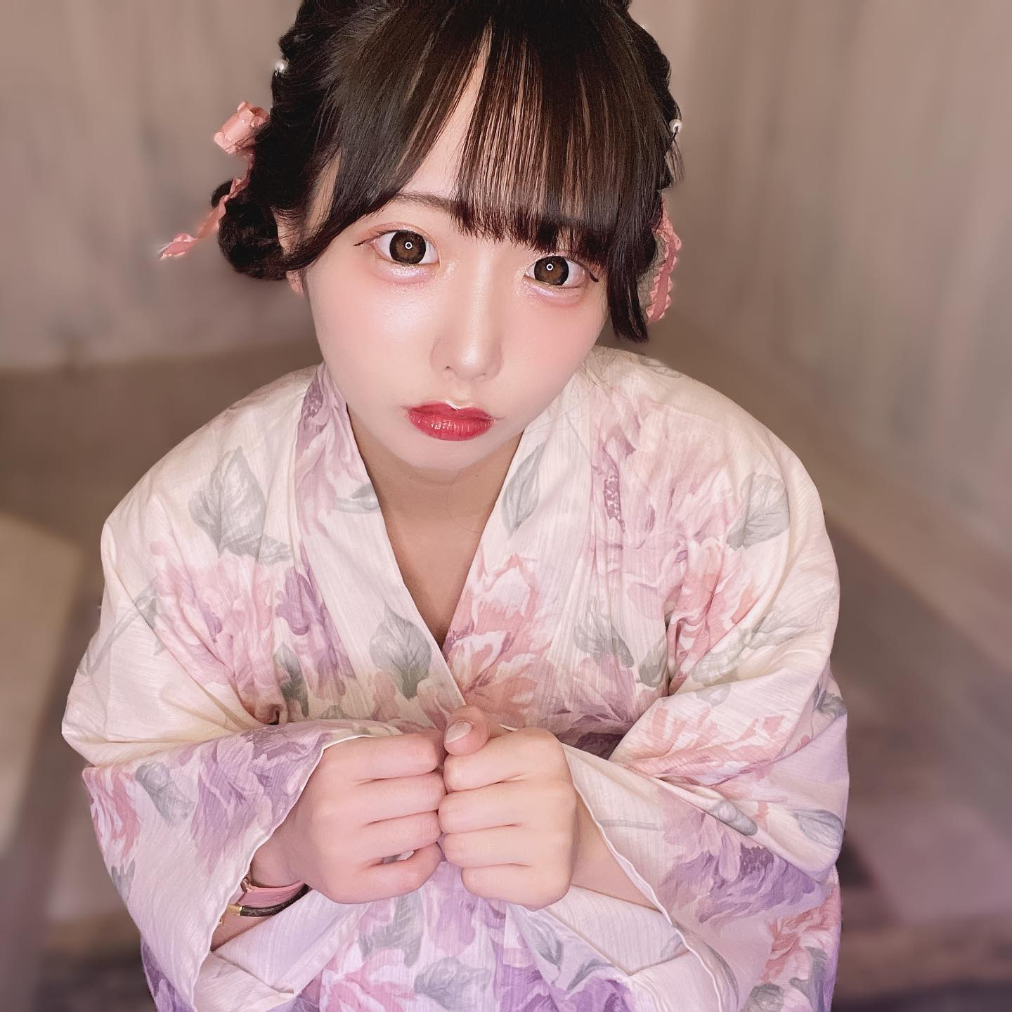 滴り落ちてく恋心
溢れないようにすくってね

#浴衣 #ヘアメ #歌舞伎町 #コンカフェ #コンカフェ嬢 #ガルバ #ガールズバー #自撮り #メイド #自撮り界隈