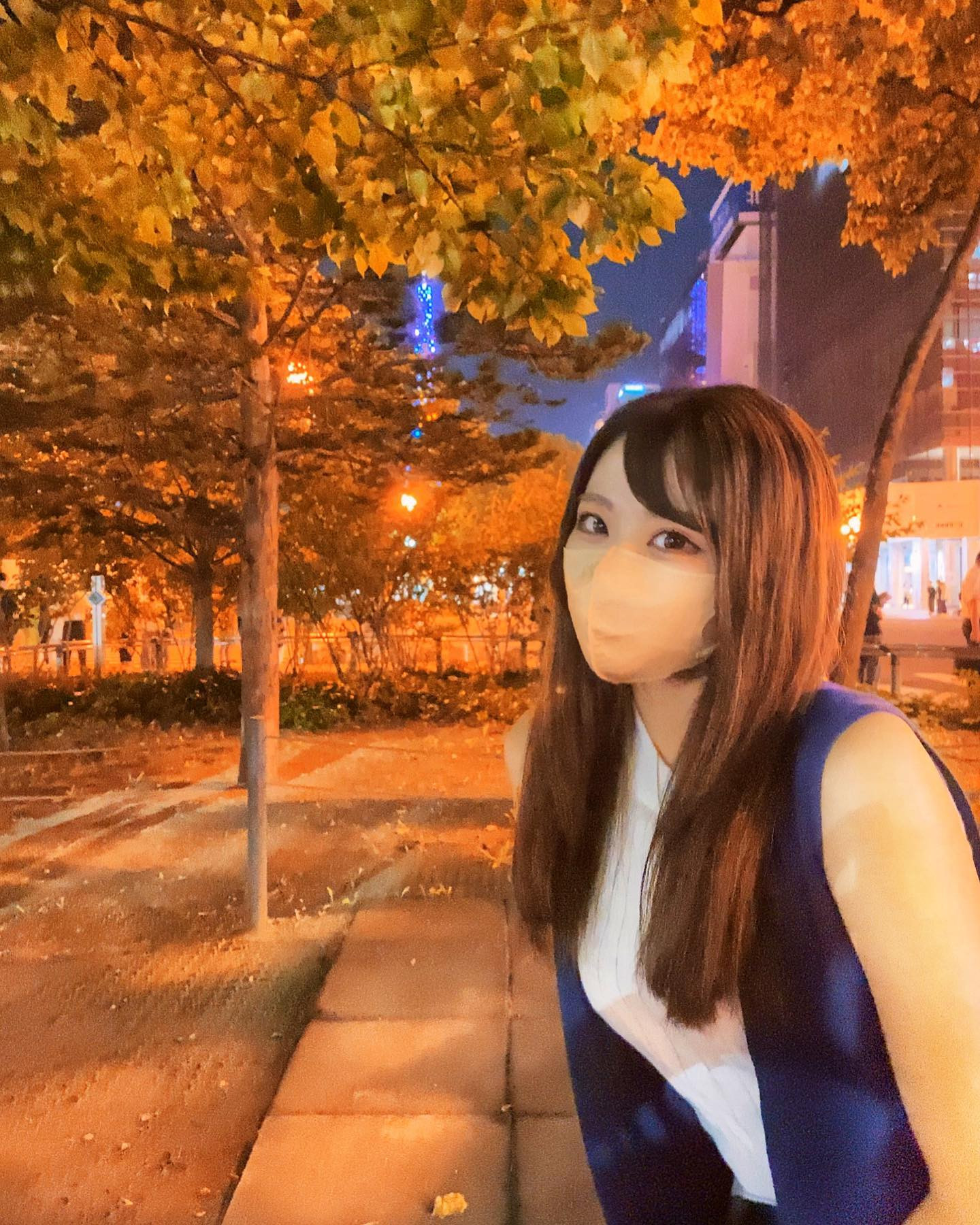 .
🍁🐴鈴鐘の道産コウです🐴🍁
５日ぶりに出勤します💫
.
明日から土曜までの３日間、
鈴鐘の周年でノルマあるので、
来れる方よろしくお願いします🥹💕💕💕
.
.
#道産コウ #北海道のコウちゃん #鈴鐘 #ベルベ #bellve #Nプレイスビル #Nプレイスビル7F #キャバクラ #ニュークラブ #ニュークラ #ナイツ #ナイツネットで検索 #ホステス #キャバ嬢 #すすきの #北海道 #札幌 #歌舞伎町 #六月木 #銀座 #北新地 #可愛い #ミニドレス #キャバ嬢ドレス #ビジョビ