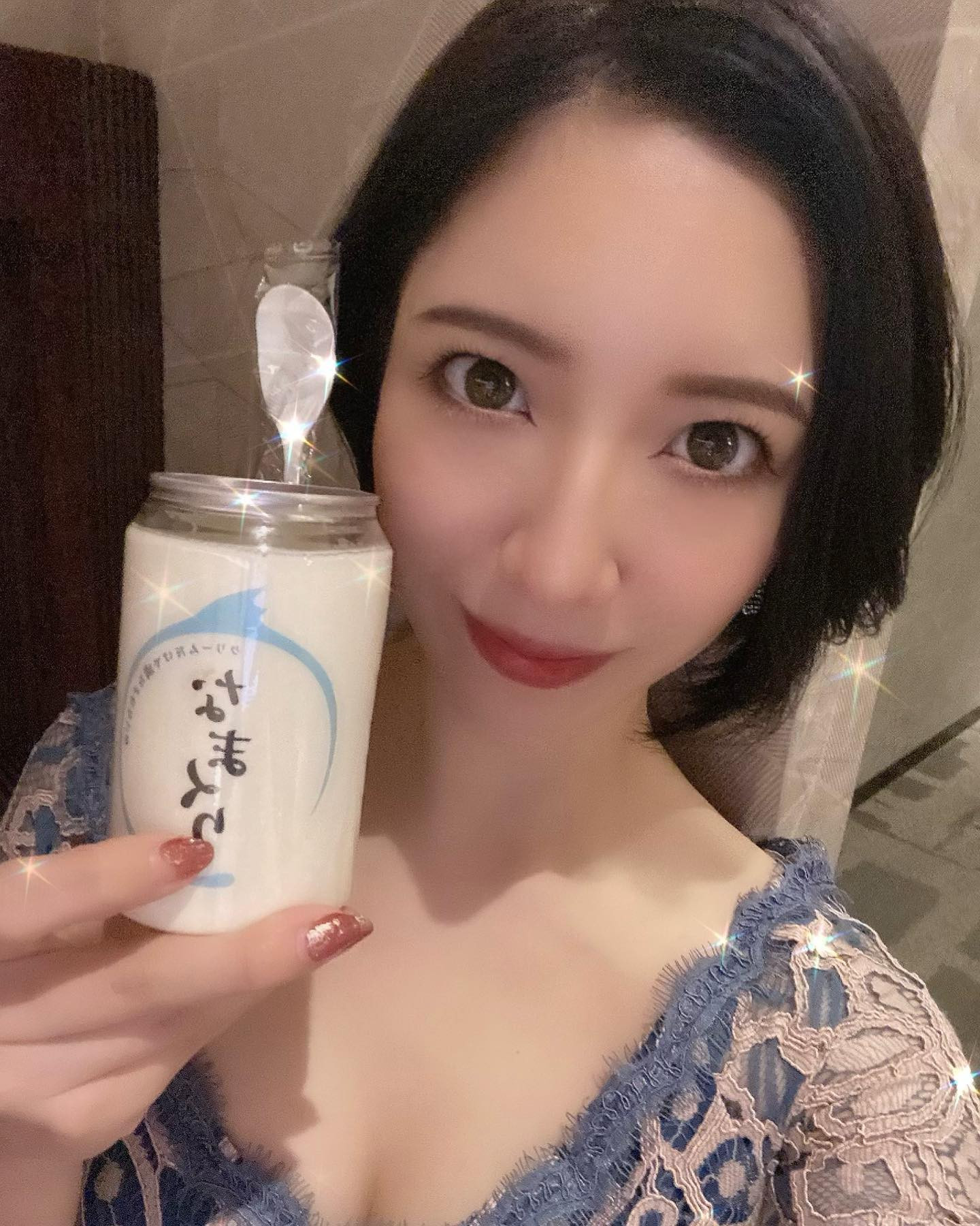 、
気になってた自販機スイーツの
なまくり🍰💛

#ヘレナ#響グループ#百瀬るあ
#札幌#すすきの#北海道#ニュークラブ#ニュークラ嬢
#すすきのニュークラ#ラウンジ#ラウンジ嬢#キャバクラ#キャバ嬢#ホステス#道産子#美女スタグラム#求人#自撮り#ヘアアレンジ#キャバキャバ
#ゴルフ#ゴルフ女子#旅行#JGC#JAL#カメラ