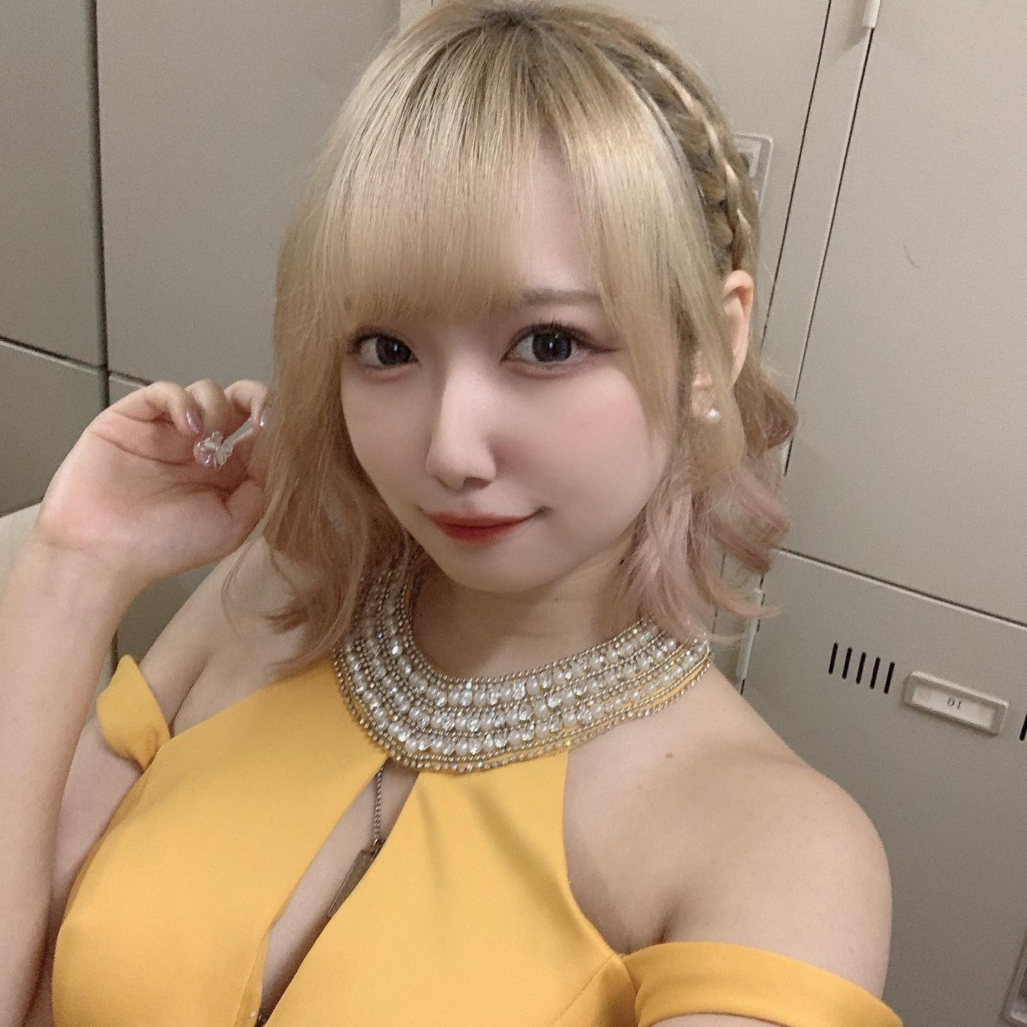 .
4連勤が終わって、月曜日まで寧々さんお休みです🍀
.
来週の #寧々シフト はこちら！
.
10/11(火)
10/12(水)
10/13(木)
10/14(金)
10/15(土)
.
火～土まで毎日います🌟
.
.
この休み中に部屋を掃除して衣替えをしたいと思ってるんだけど、果たして出来るのか…💁‍♀️
.
先週はバタバタしているタイミングが多くて、せっかくお店に来てくれたのに入れなかった方もいてごめんなさい😢
.
なかなかコンパクトなお店だから大型店舗みたいにスムーズにいかない部分も多々あるんだけ