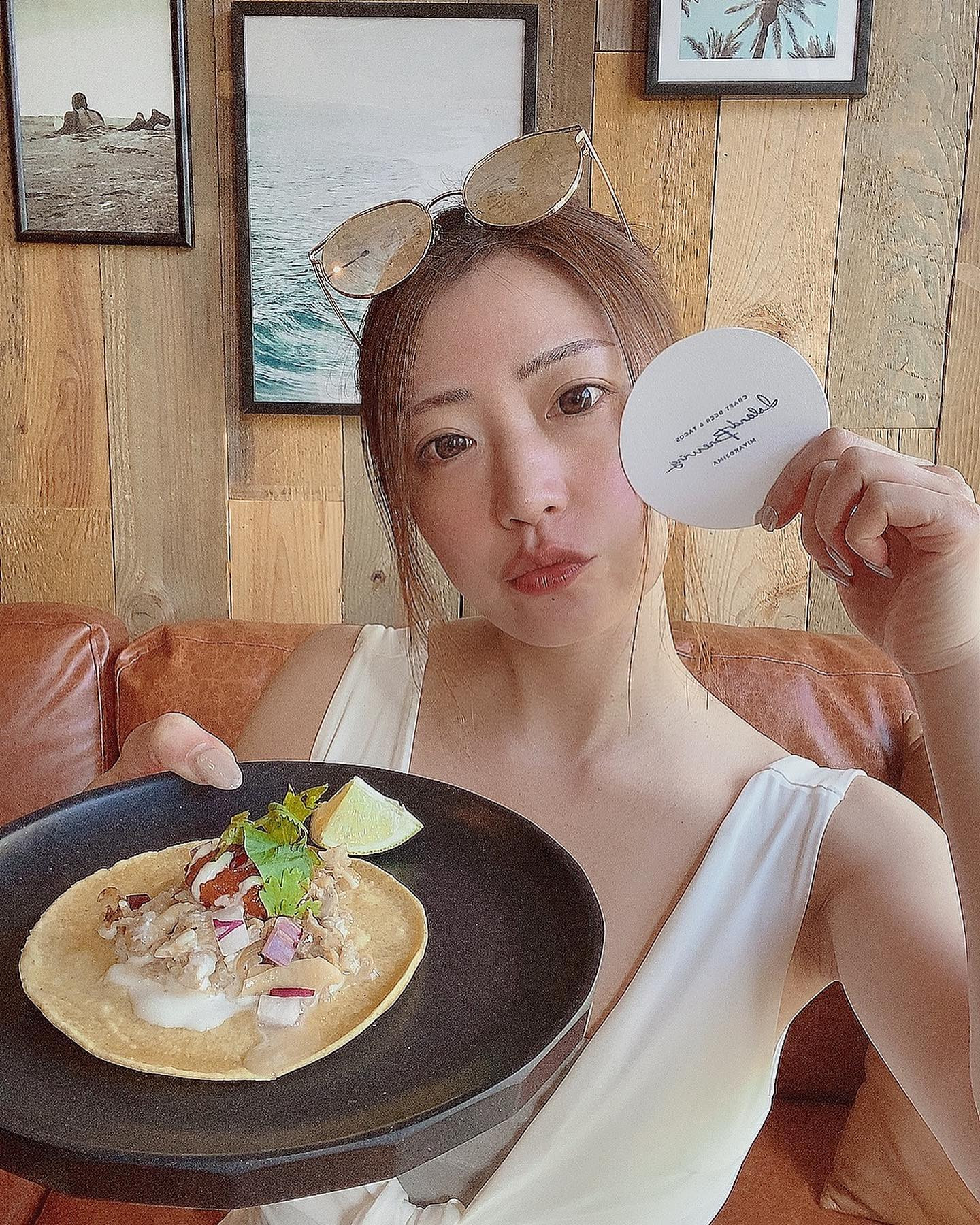 タコス食べ行った🌮✨

変わったやつたくさんあって全部食べてみたかった🤤💭

ここの皮はしっとりもっちりでした🌮

パリパリ派と分かれるよね🥳

.

.

.

.

#宮古島
#宮古島グルメ
#タコス
#夏の思い出