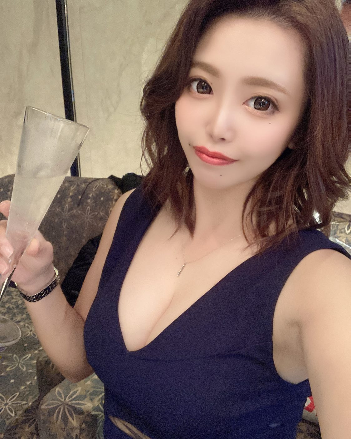 やっぱりシャンパンが好き🥂💛
.

#エリアG #エリアGグループ #モナクラス #モナクラス札幌 #モナクラス札幌あい
#ニュークラブモナクラス札幌
.
.
#キャバクラ #キャバ #キャバ嬢 #キャバクラ嬢 #すすきのキャバクラ #すすきのキャバ嬢
.
#ニュークラ #ニュークラブ #キャバキャバ #すすきのニュークラ #すすきのニュークラブ
#すすきのニュークラエリアG #すすきのニュークラブエリアG #すすきのニュークラモナクラス札幌 #すすきのニュークラブモナクラス札幌
#すすきのキャバクラエリ