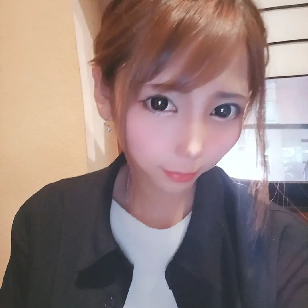 これどこで撮ったやつだっけなぁー💦

#クラブヘレナ　#響きグループ　#水妃由羅　#札幌　#すすきの　#北海道　#ニュークラブ　#ニュークラ嬢　#すすきのニュークラ　#ラウンジ　#ラウンジ嬢　#キャバクラ　#キャバ嬢　#ホステス　#道産子　#美女スタグラム　#求人　#自撮り　#ヘアアレンジ　#キャバキャバ