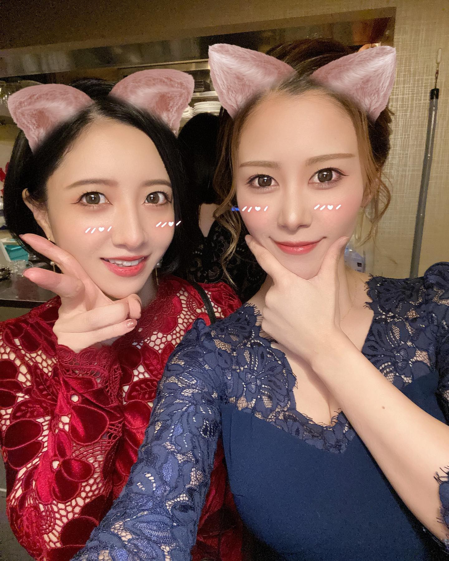 るあちゃんと久しぶりに📸❤️

今日もヘレナは店休です✨また明日からよろしくお願い致します🥰

@helena_hibikigroup 

#クラブヘレナ #ヘレナ #響グループ #水沢愛美 #札幌 #すすきの #北海道 #ニュークラブ #ニュークラ嬢 #すすきのニュークラ #ラウンジ #ラウンジ嬢 #キャバクラ #キャバ嬢 #ホステス #道産子 #美女スタグラム #求人 #自撮り #ヘアアレンジ #キャバキャバ #hokkaido #sapporo #susukino #helena #hibikigr