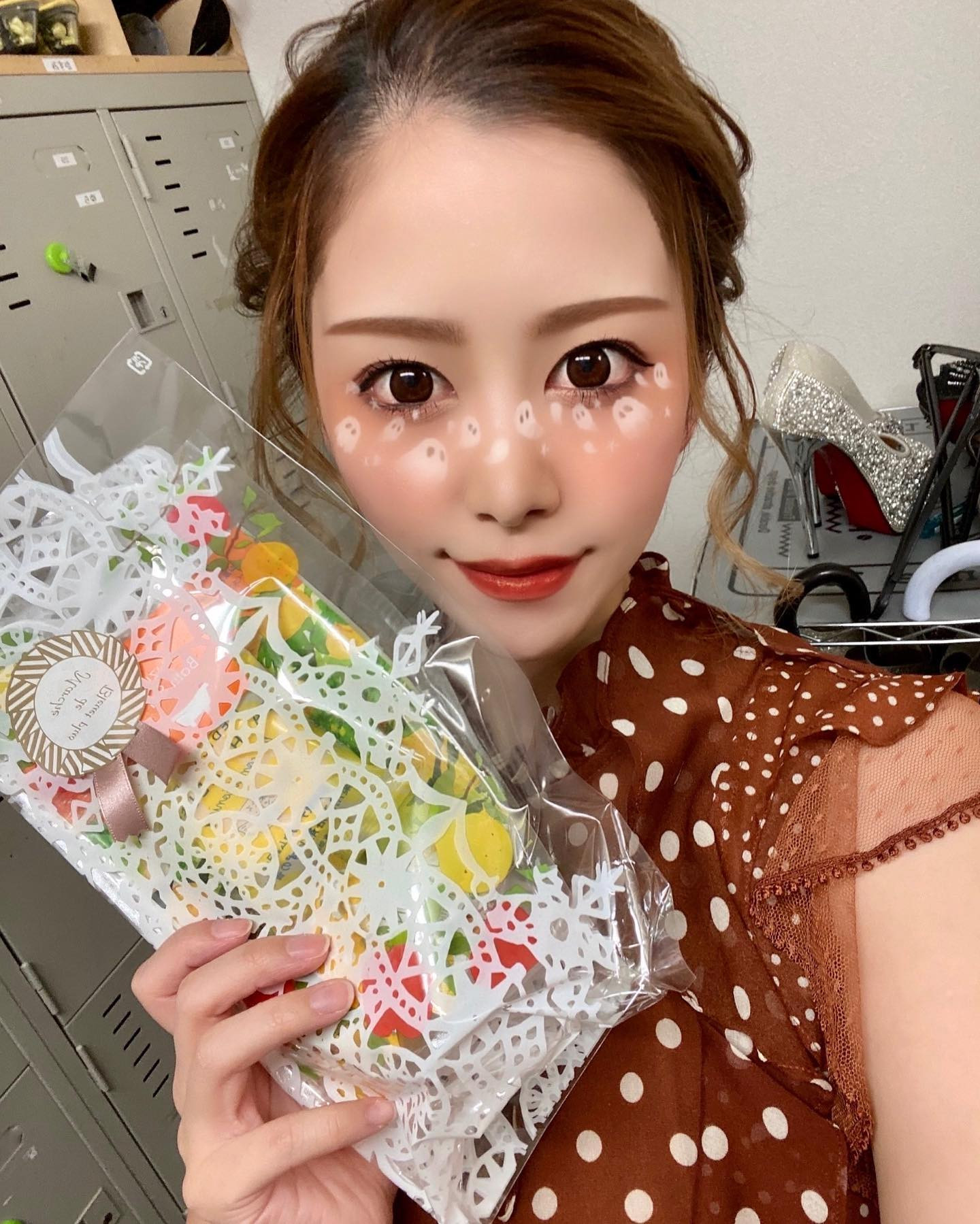 昨日ひなさんが入浴剤プレゼントしてくれた~🛁❤️😍
ありがとうございます✨

久しくお風呂に浸かれてないから、これを機にお風呂入りますw

@helena_hibikigroup 

　#クラブヘレナ #ヘレナ #響グループ #水沢愛美 #札幌 #すすきの #北海道 #ニュークラブ #ニュークラ嬢 #すすきのニュークラ #ラウンジ #ラウンジ嬢 #キャバクラ #キャバ嬢 #ホステス #道産子 #美女スタグラム #求人 #自撮り #ヘアアレンジ #キャバキャバ #hokkaido #sapporo #sus