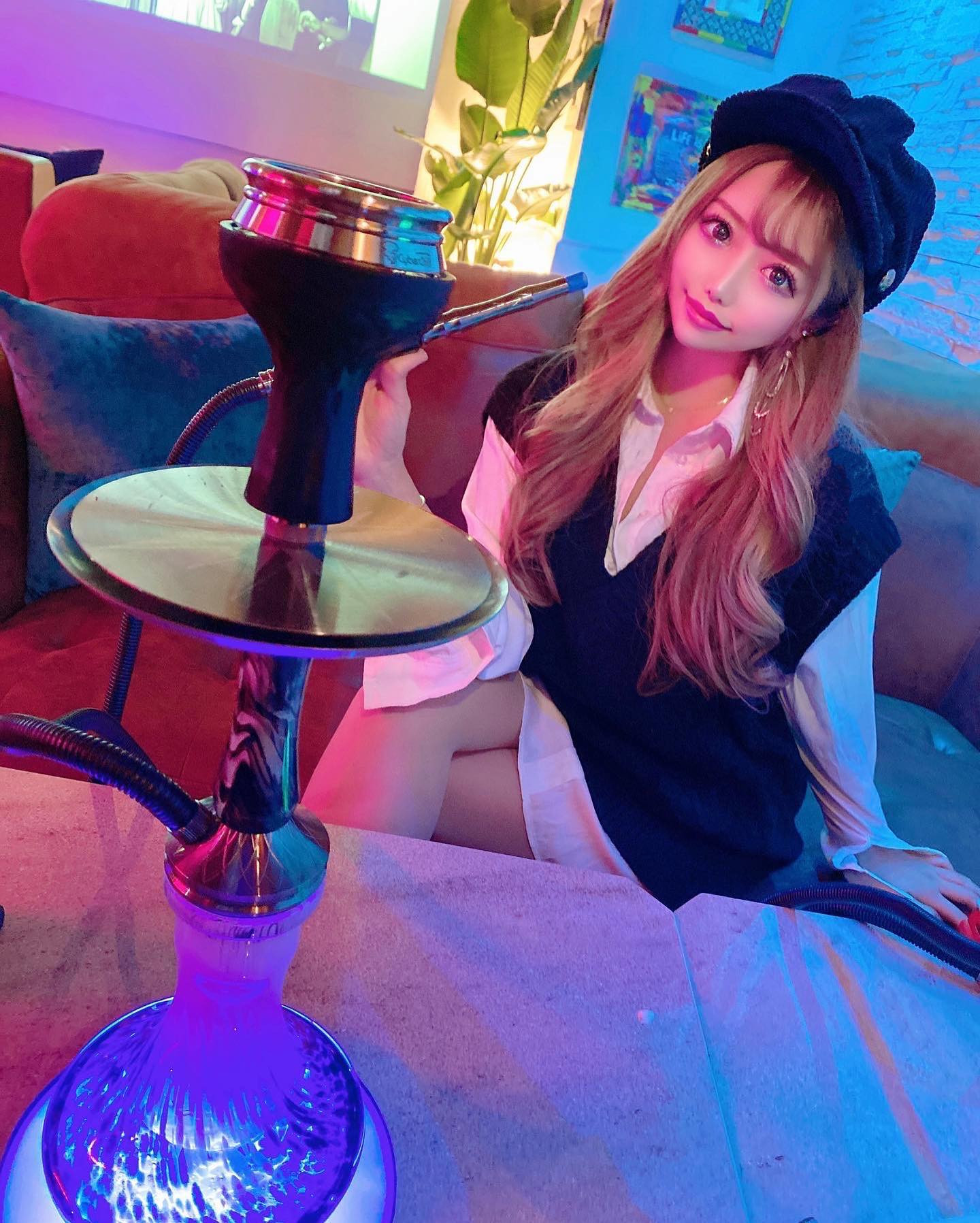 @c2.change.charge 

#きゃばくら#キャバ嬢#歌舞伎町#ラウンジ#スナック#ガルバ#ホスト#バー#アイドル#新宿#東京#ナイトスポット#セルカ#instadaily#me#selfie#お酒#水商売#love#六本木#美女#イケメン#夜遊び#ギャル#model#シーシャ#shisha #パセラ#chill #chilltime